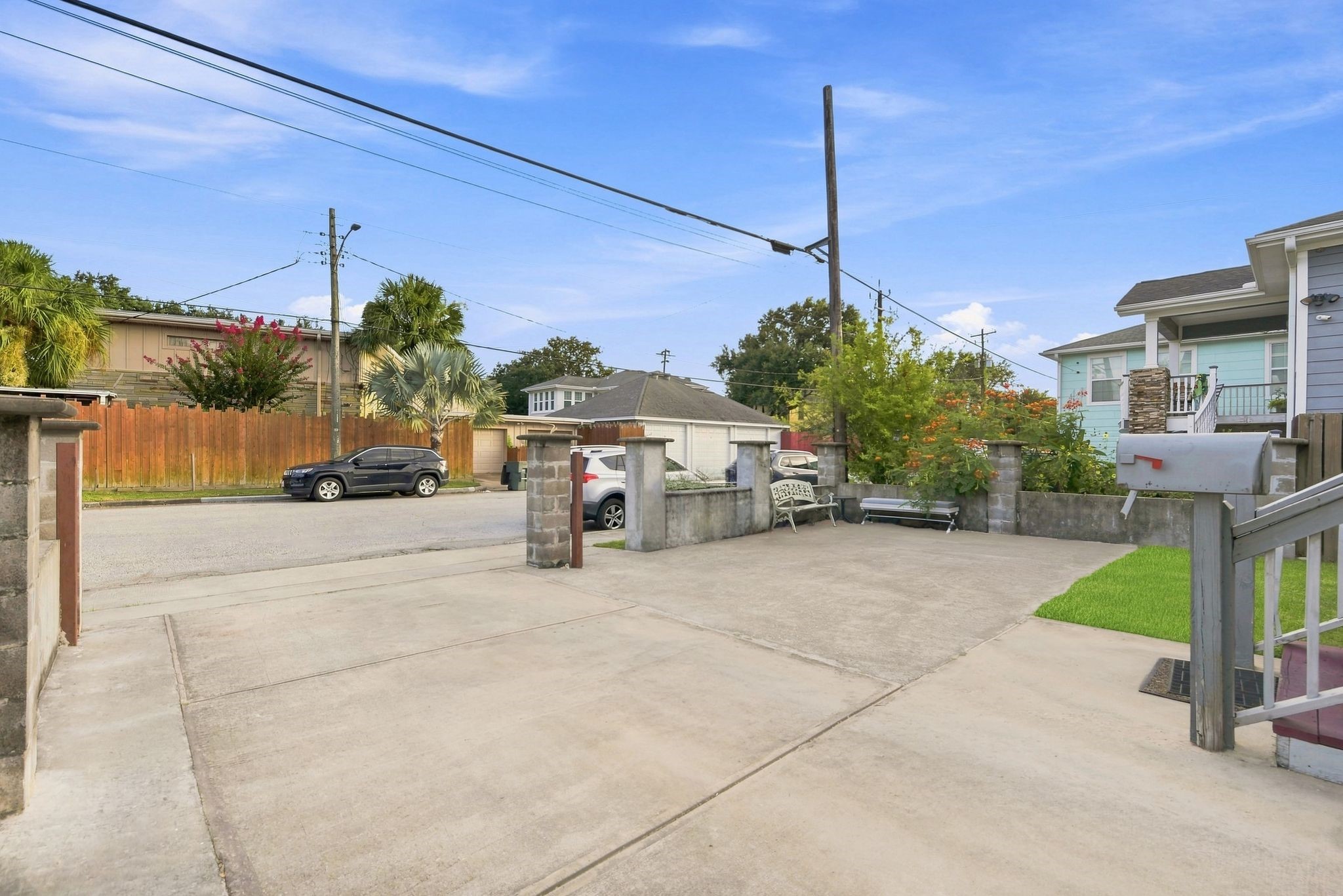 4614 Avenue L Property Photo 9