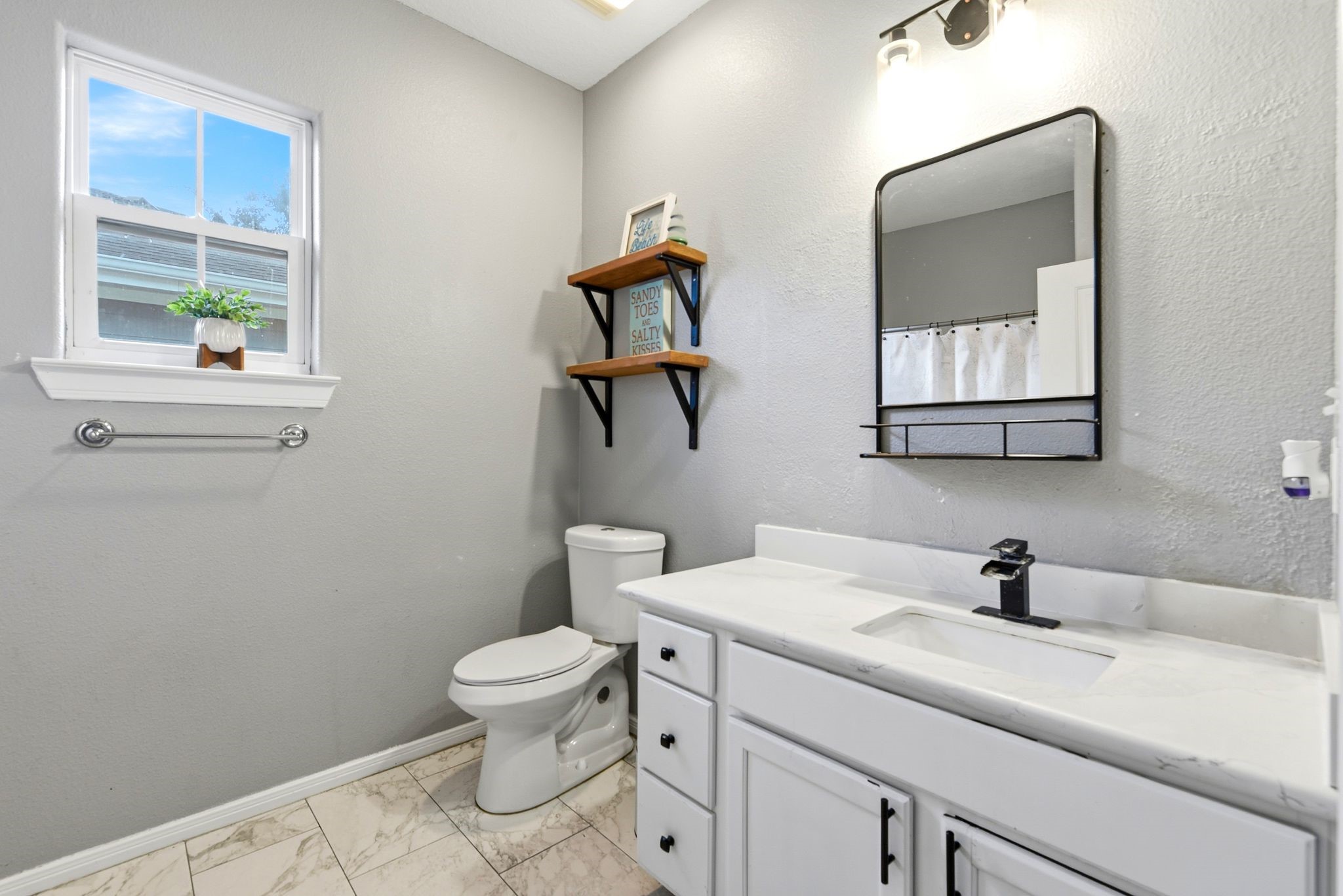 4614 Avenue L Property Photo 40