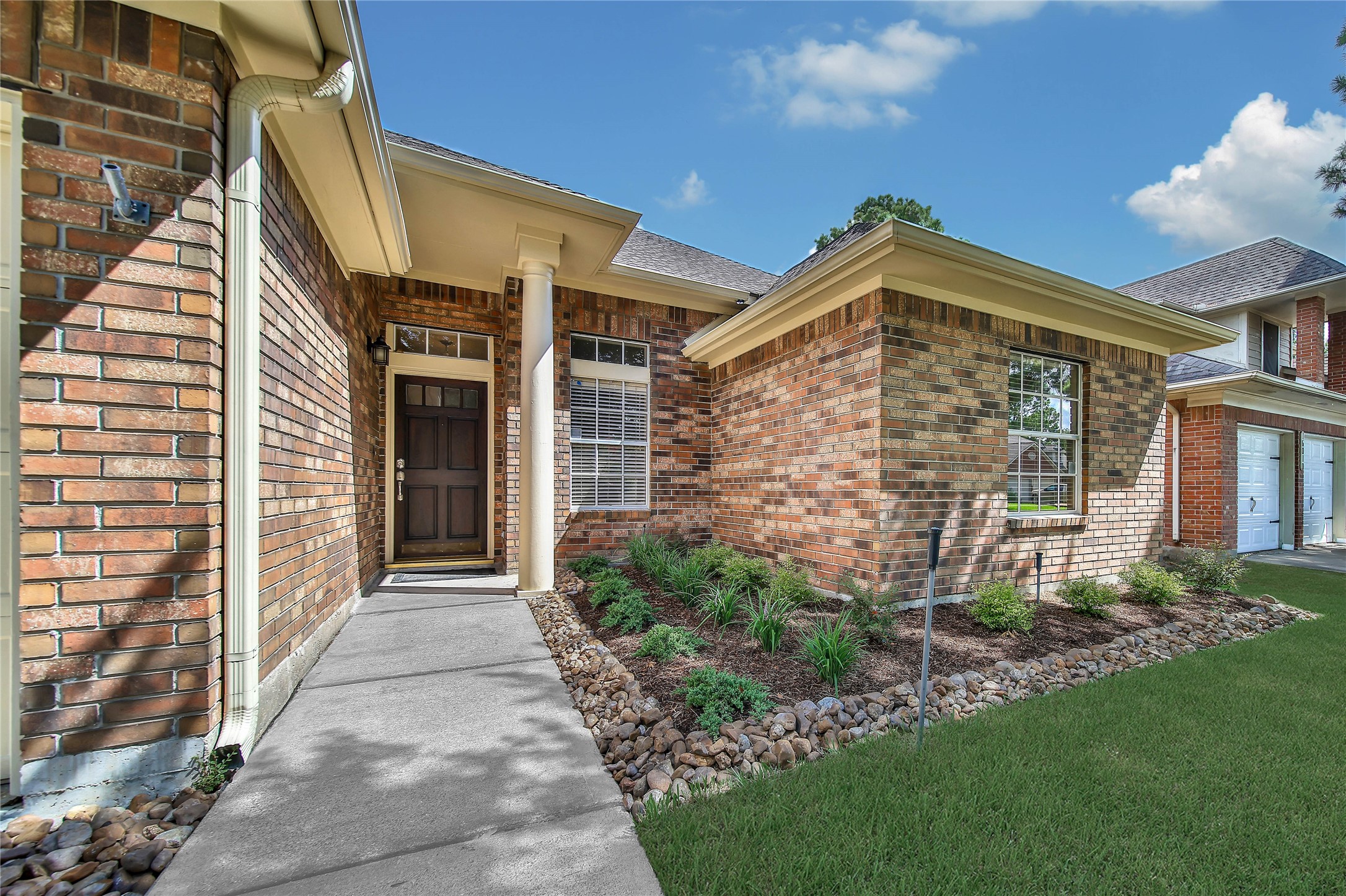 16014 Brittany Knoll Drive Property Photo 4