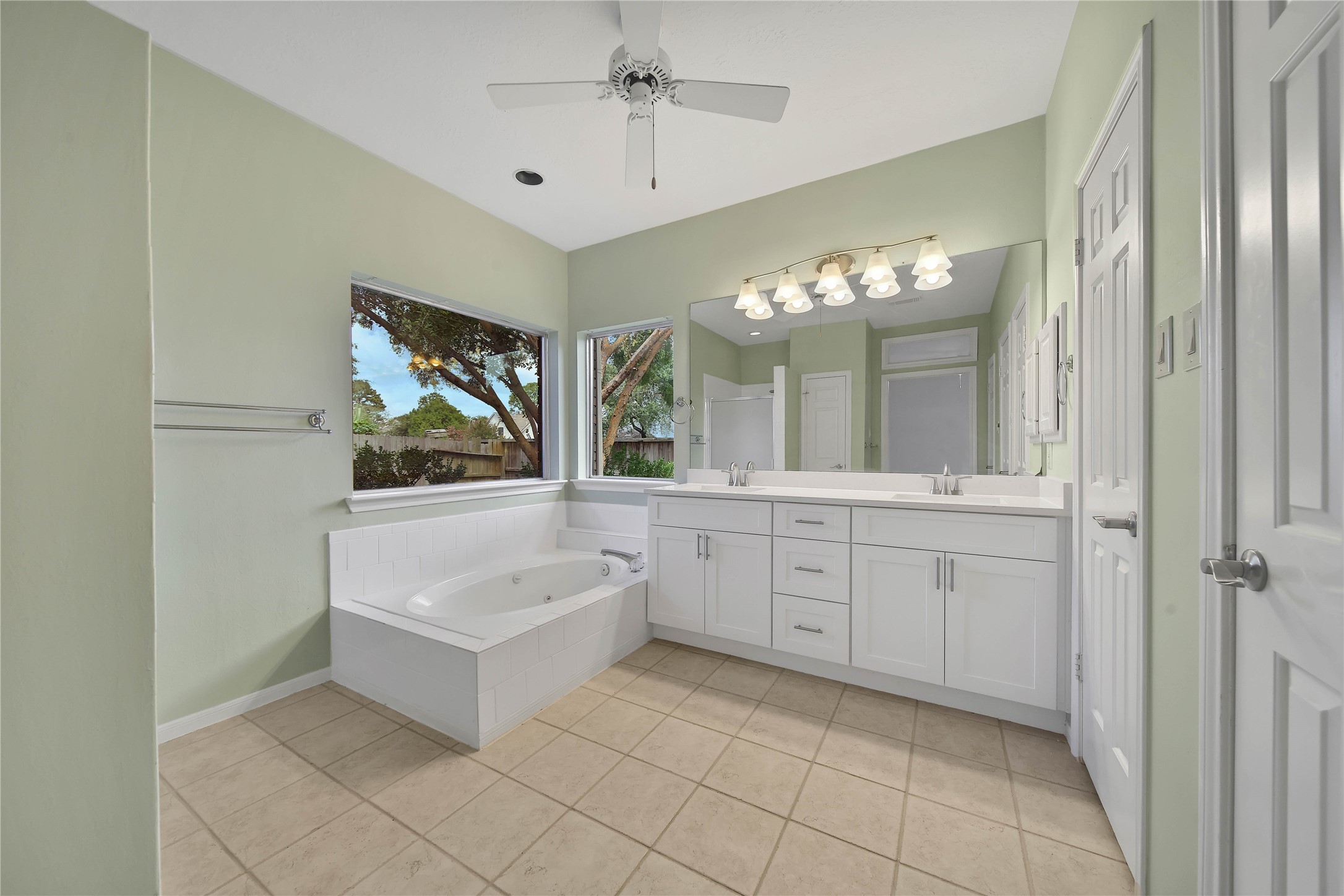 16014 Brittany Knoll Drive Property Photo 19