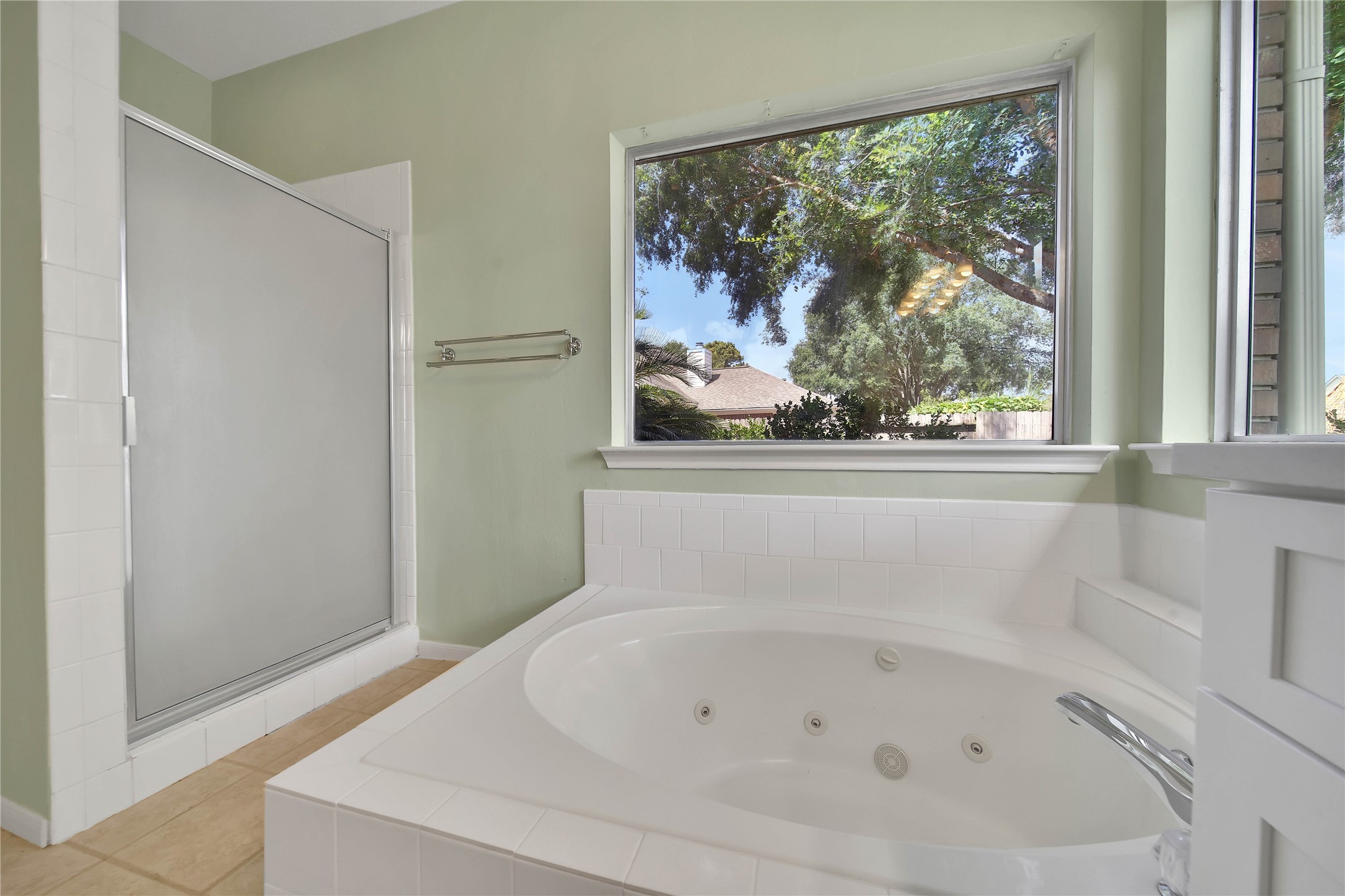 16014 Brittany Knoll Drive Property Photo 20