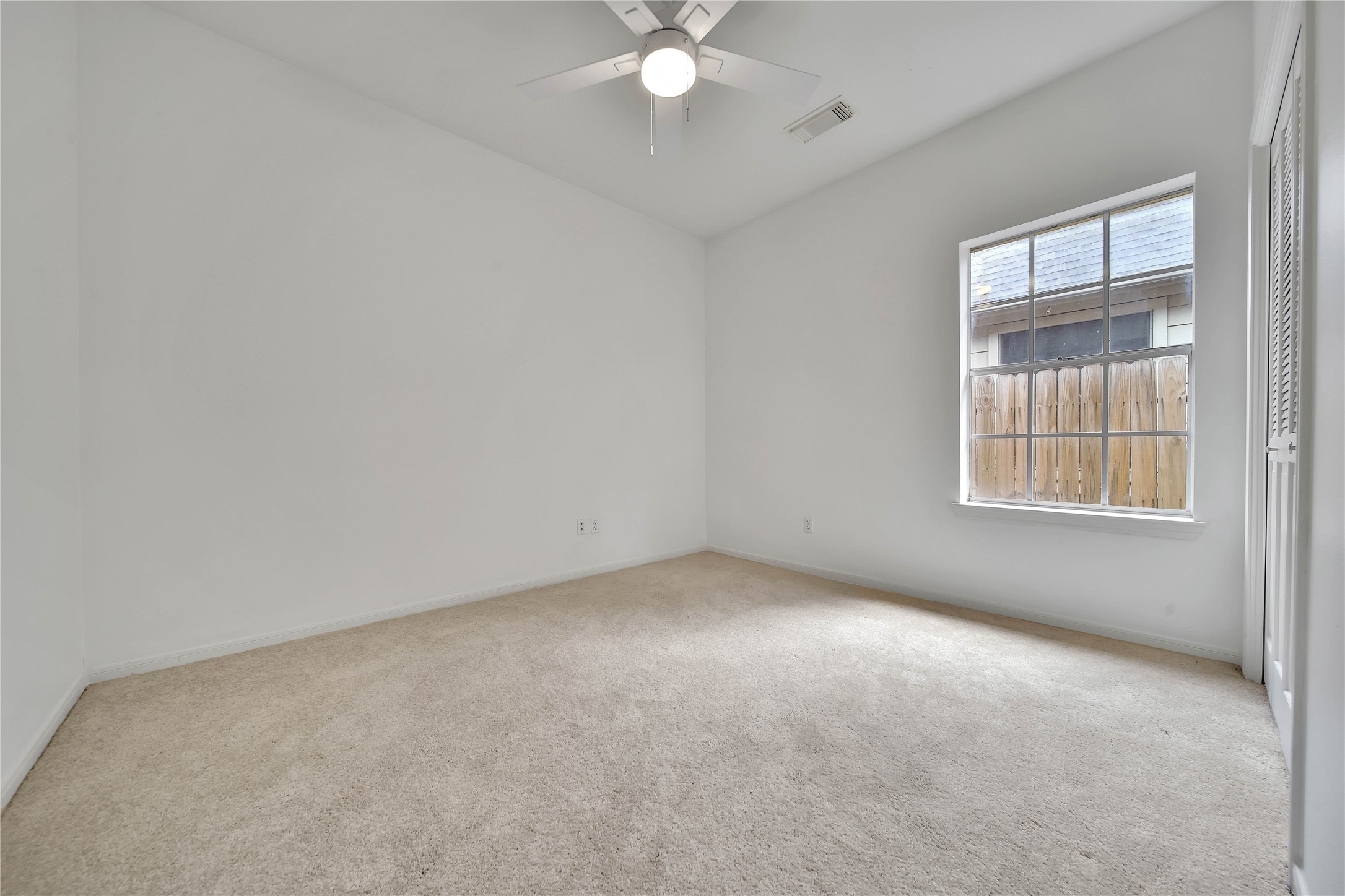 16014 Brittany Knoll Drive Property Photo 22