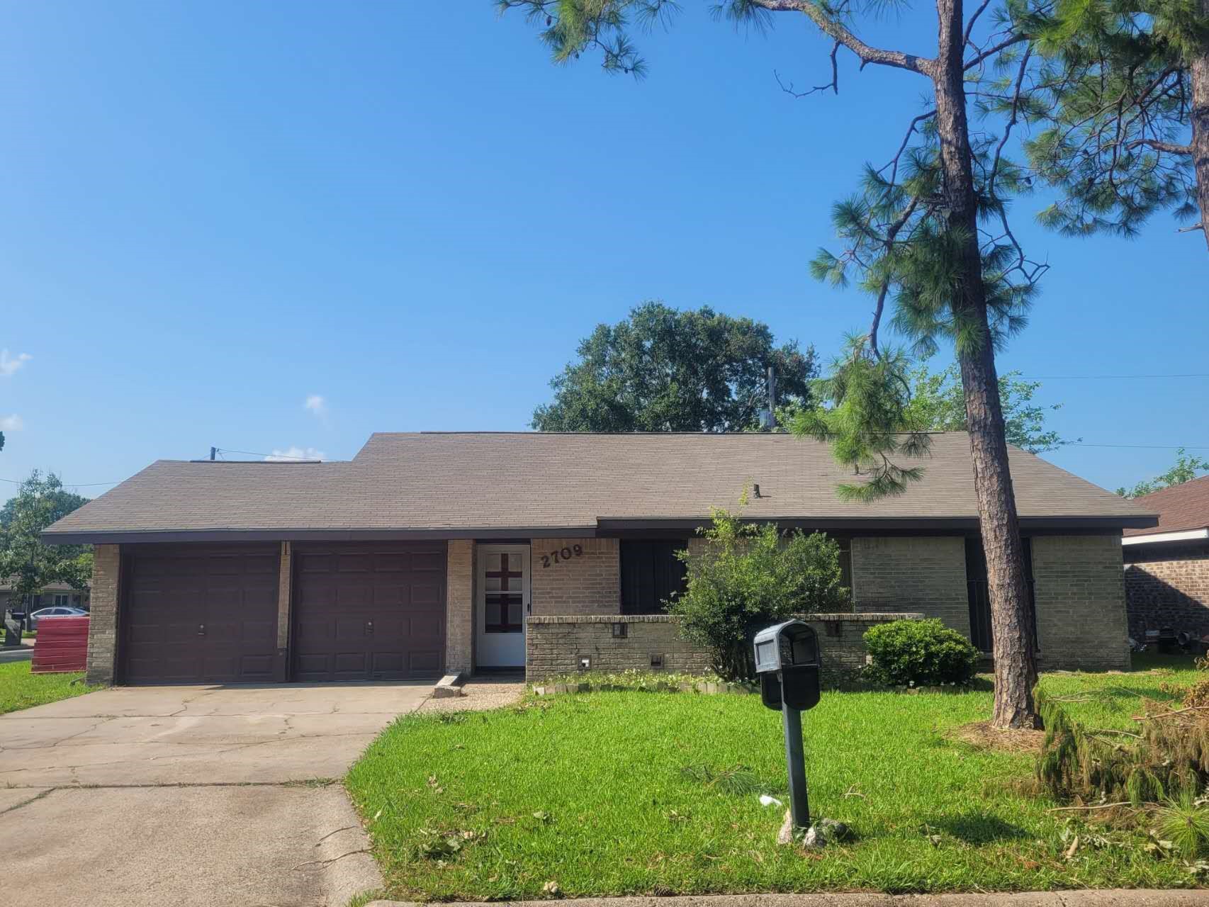 2709 21st Avenue N Property Photo 1