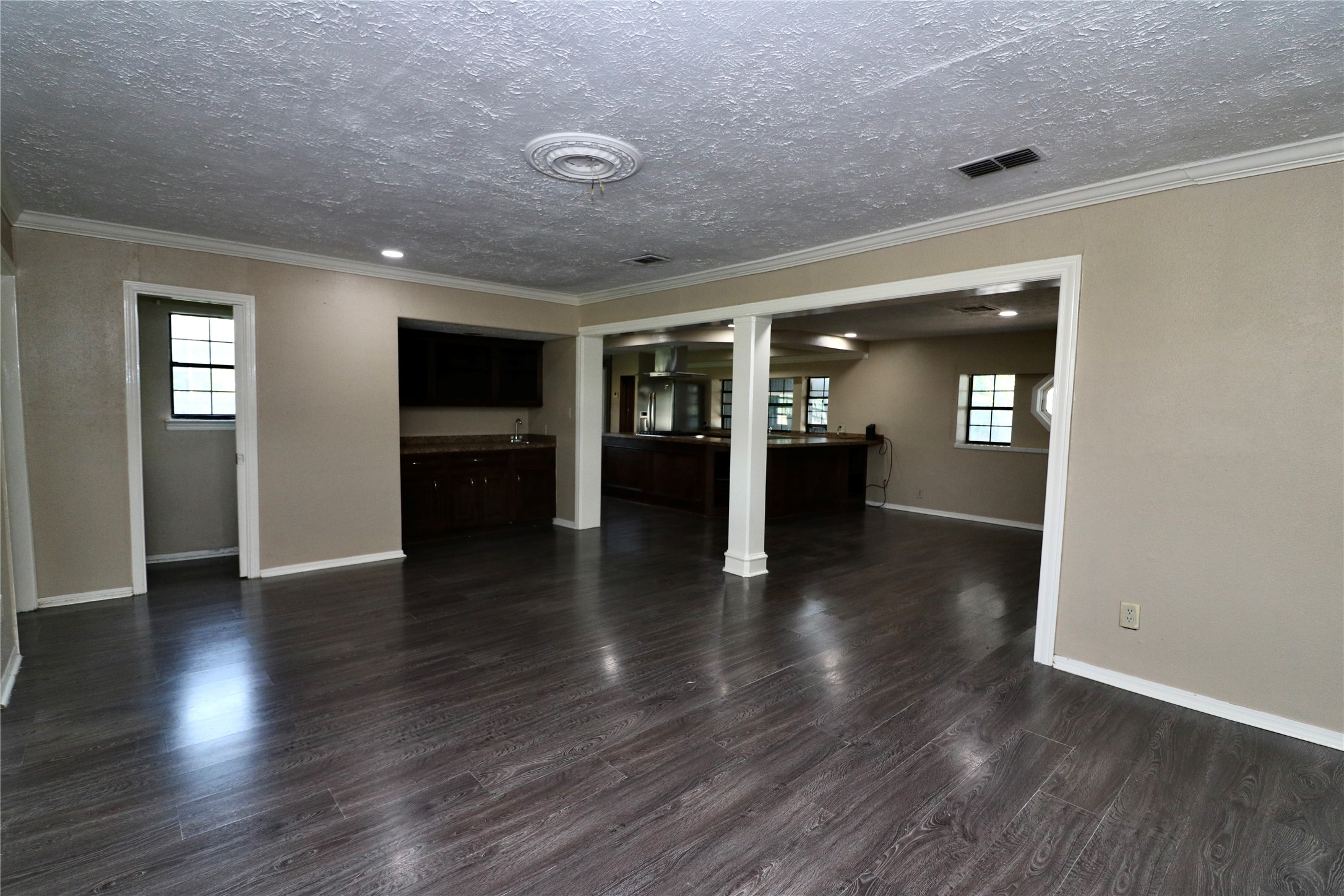 19207 Fm 2100 Road Property Photo 6