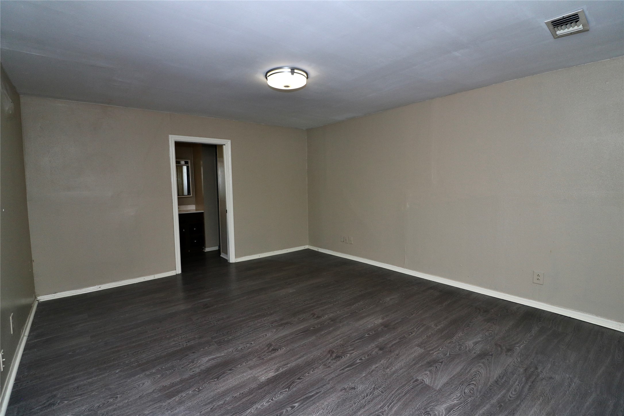 19207 Fm 2100 Road Property Photo 8