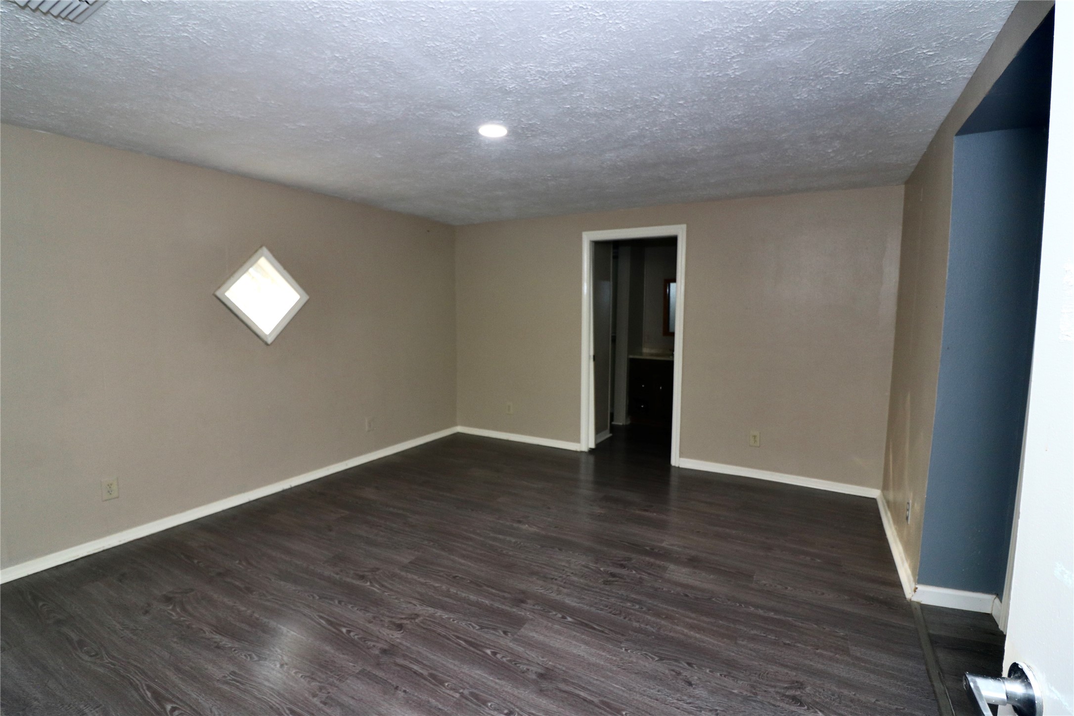 19207 Fm 2100 Road Property Photo 9