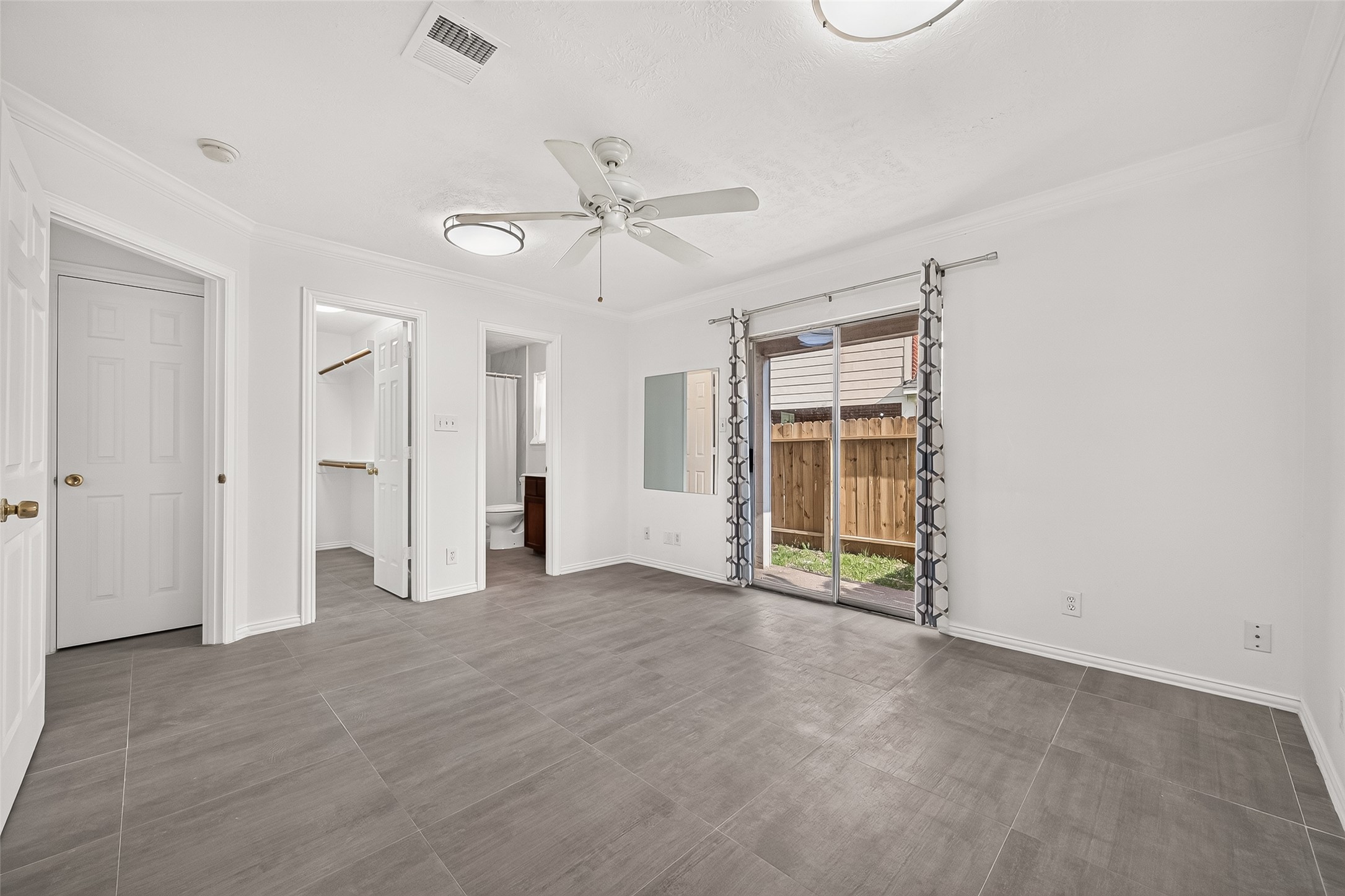12502 Venus Park Lane Property Photo 4
