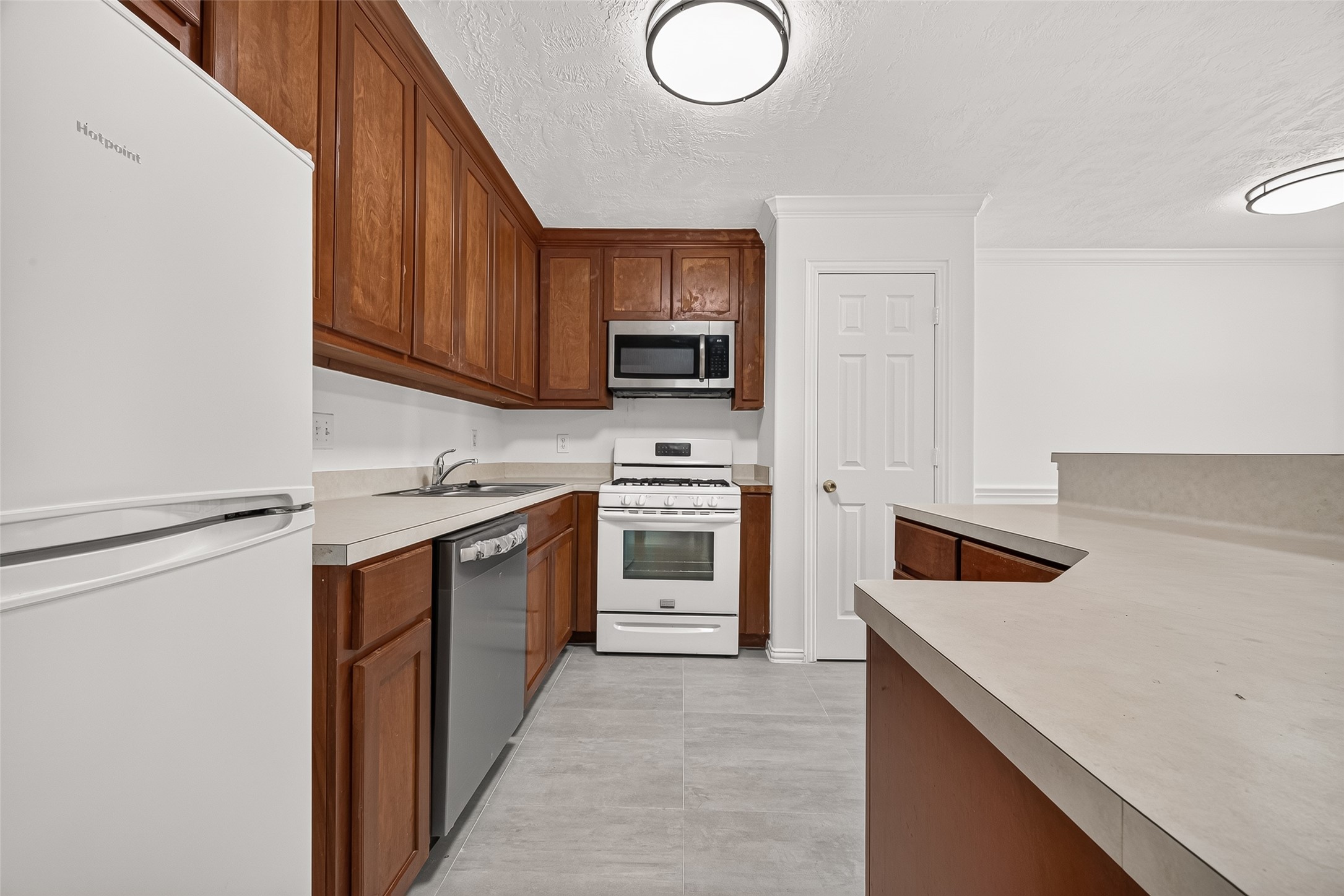 12502 Venus Park Lane Property Photo 10