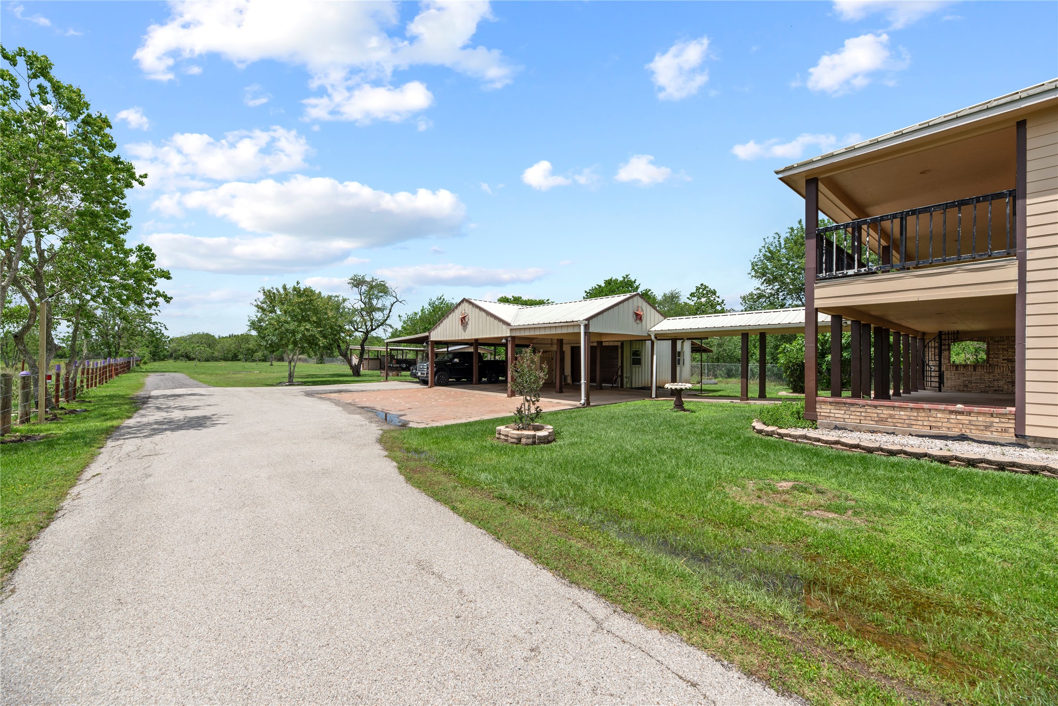 523 Moore Bar Road Property Photo 7