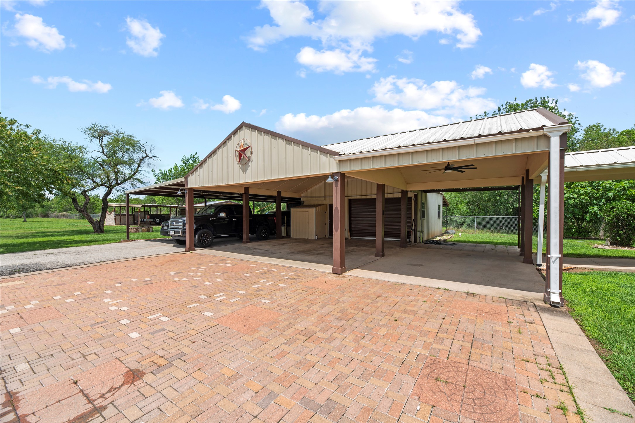 523 Moore Bar Road Property Photo 8
