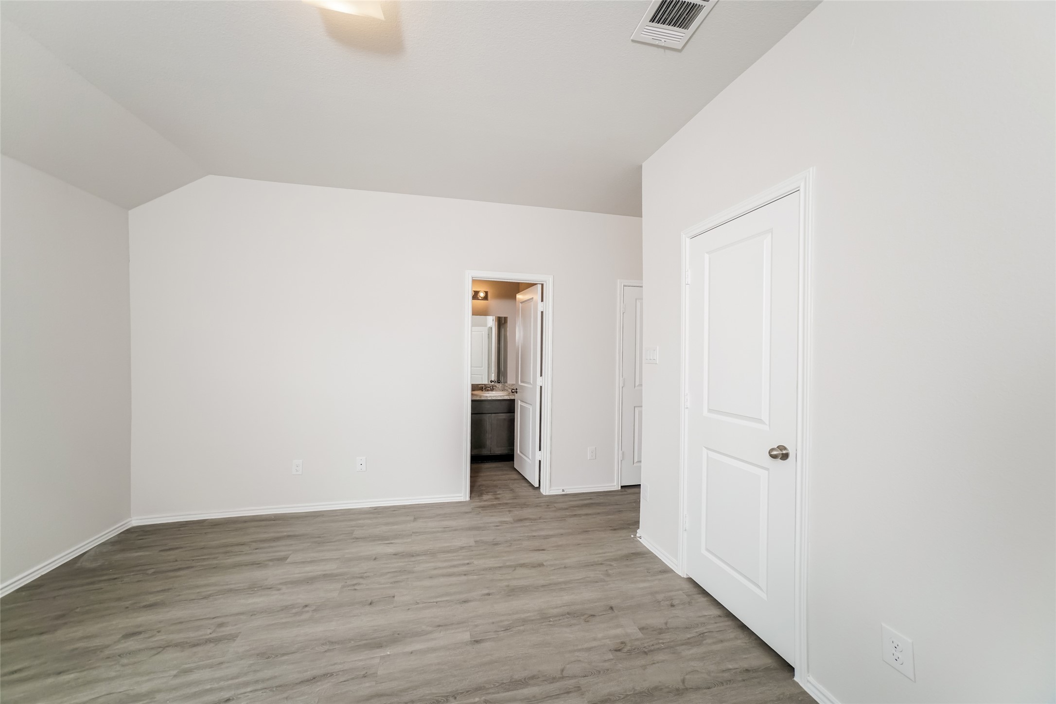 218 Mouflon Drive Property Photo 11