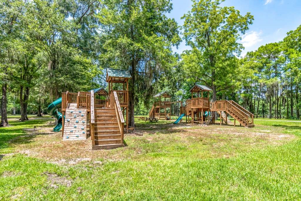 129 Shoreline Drive Property Photo 18