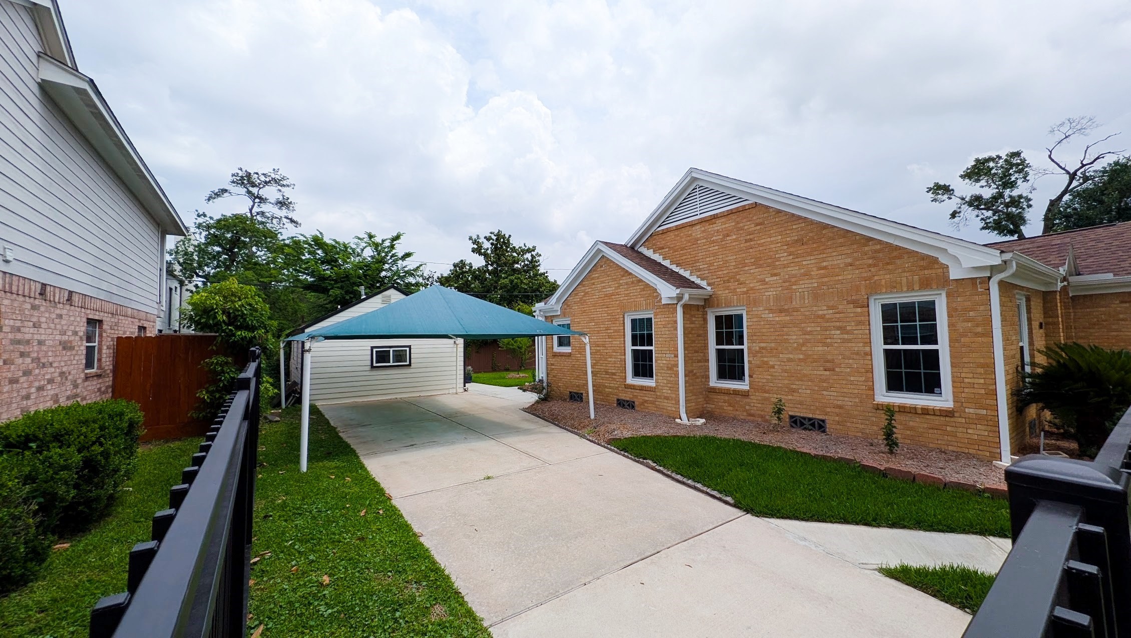 409 Milwaukee Street Property Photo 14