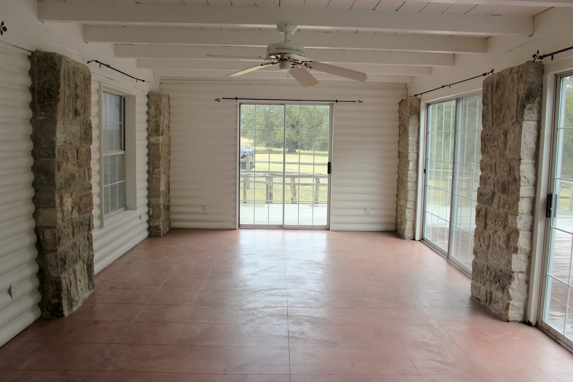 11850 Mccrocklin Property Photo 10