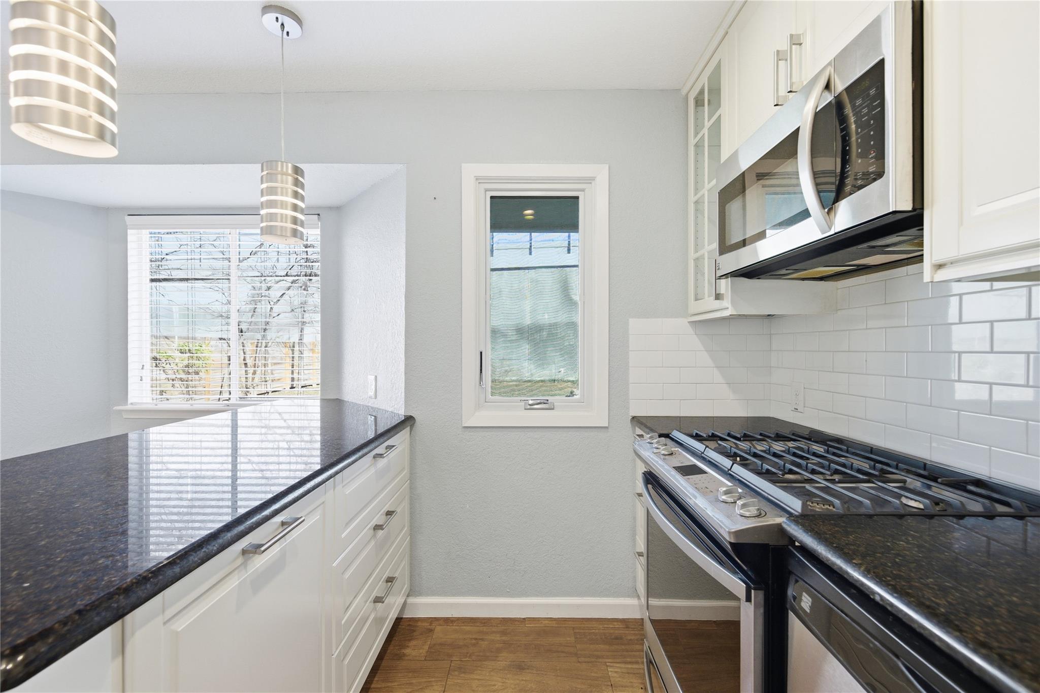 1704 Cherry Orchard Drive Property Photo 9