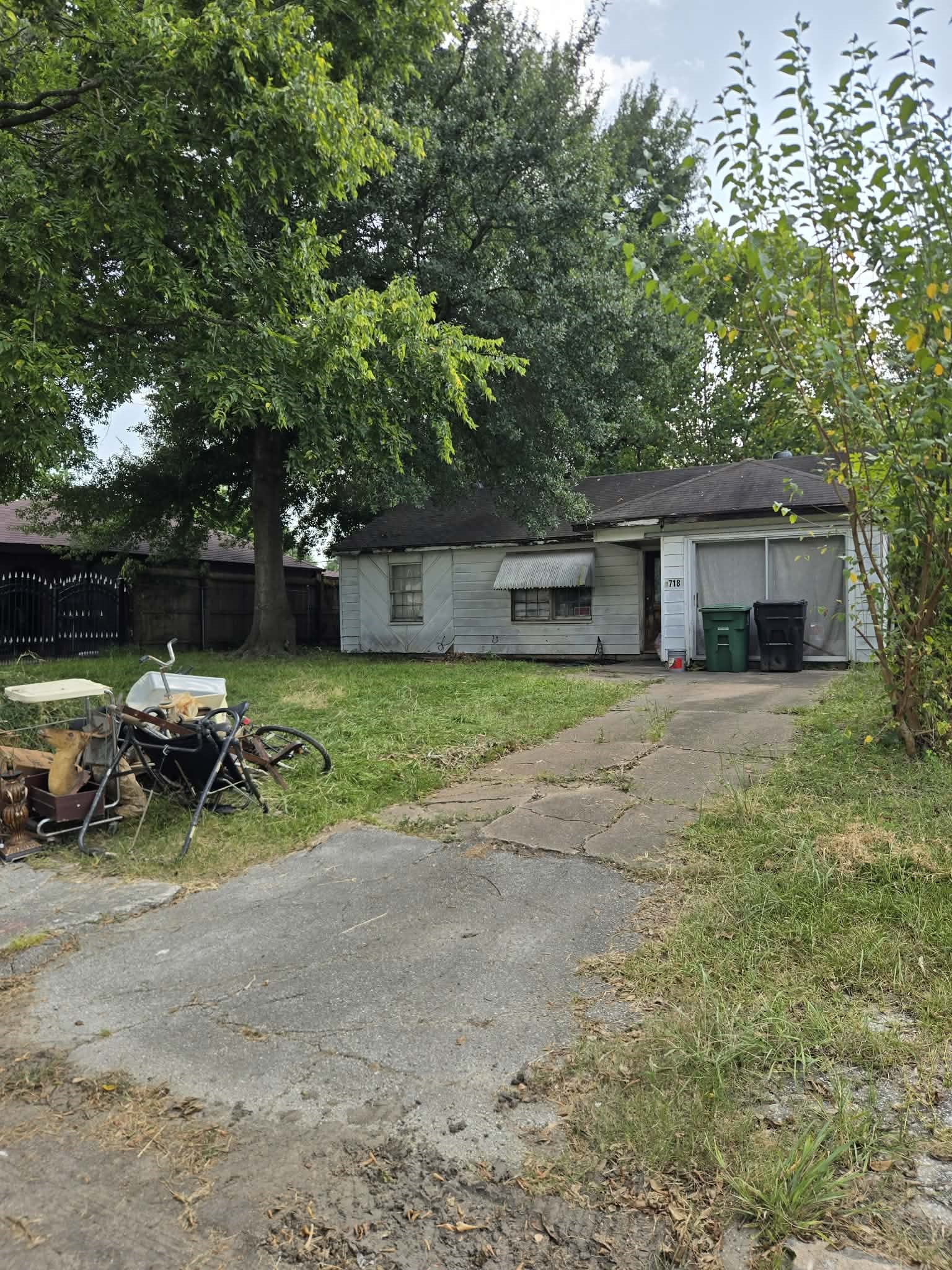 3718 Landa Lane Property Photo 1