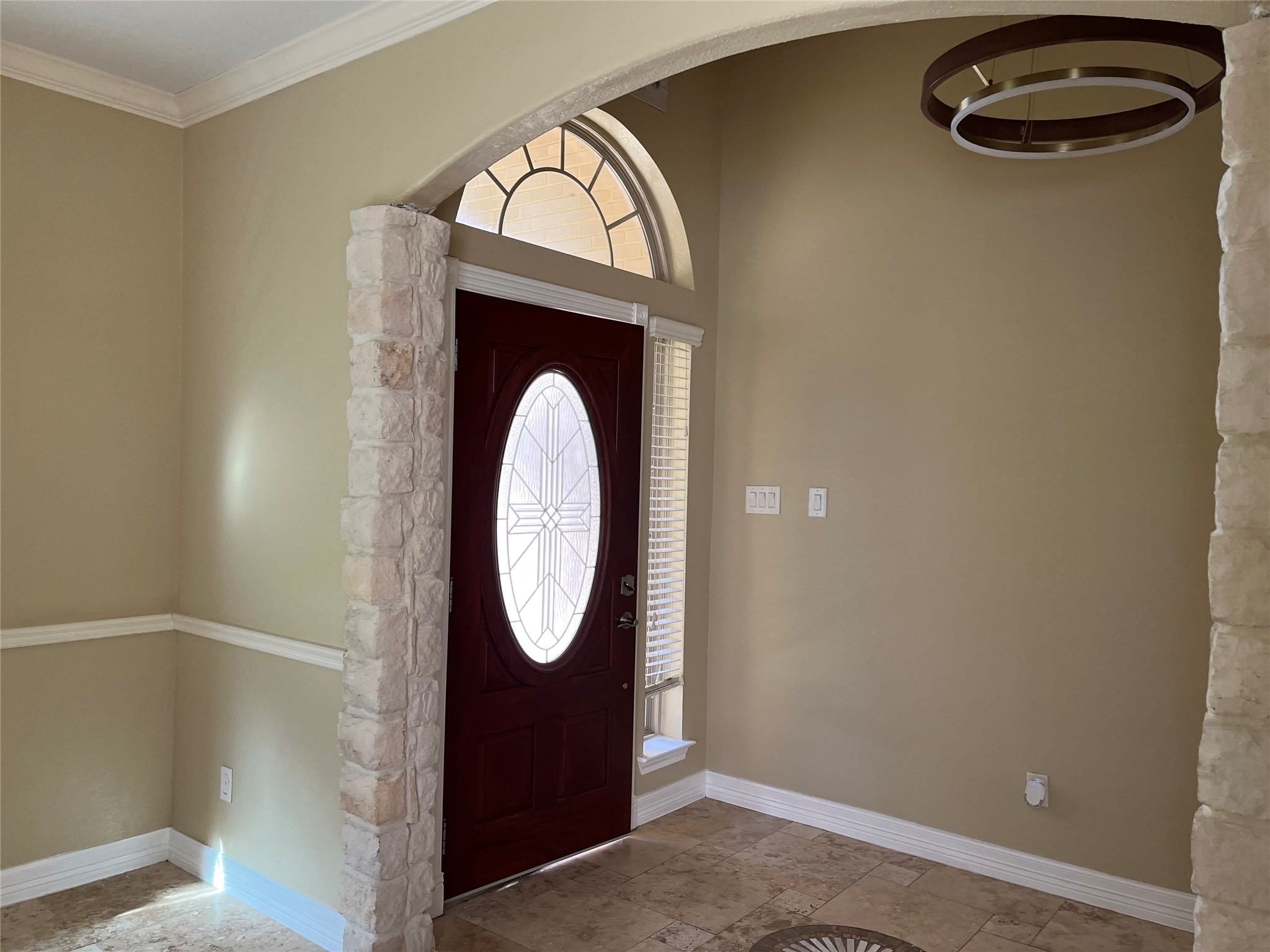418 Fall Creek Drive Property Photo 6