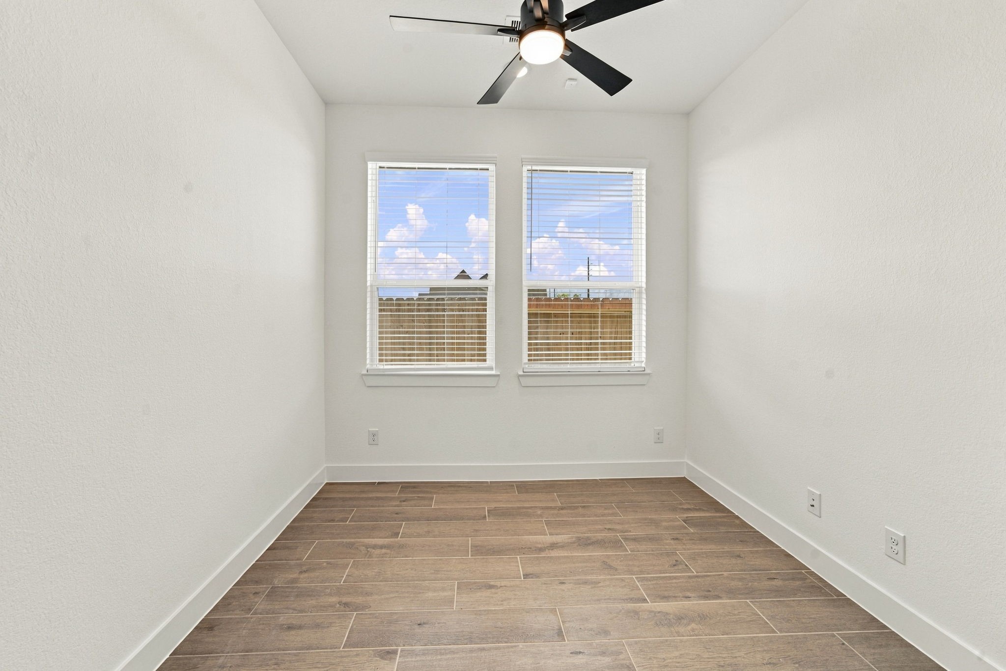 12206 Denham Drive Property Photo 11