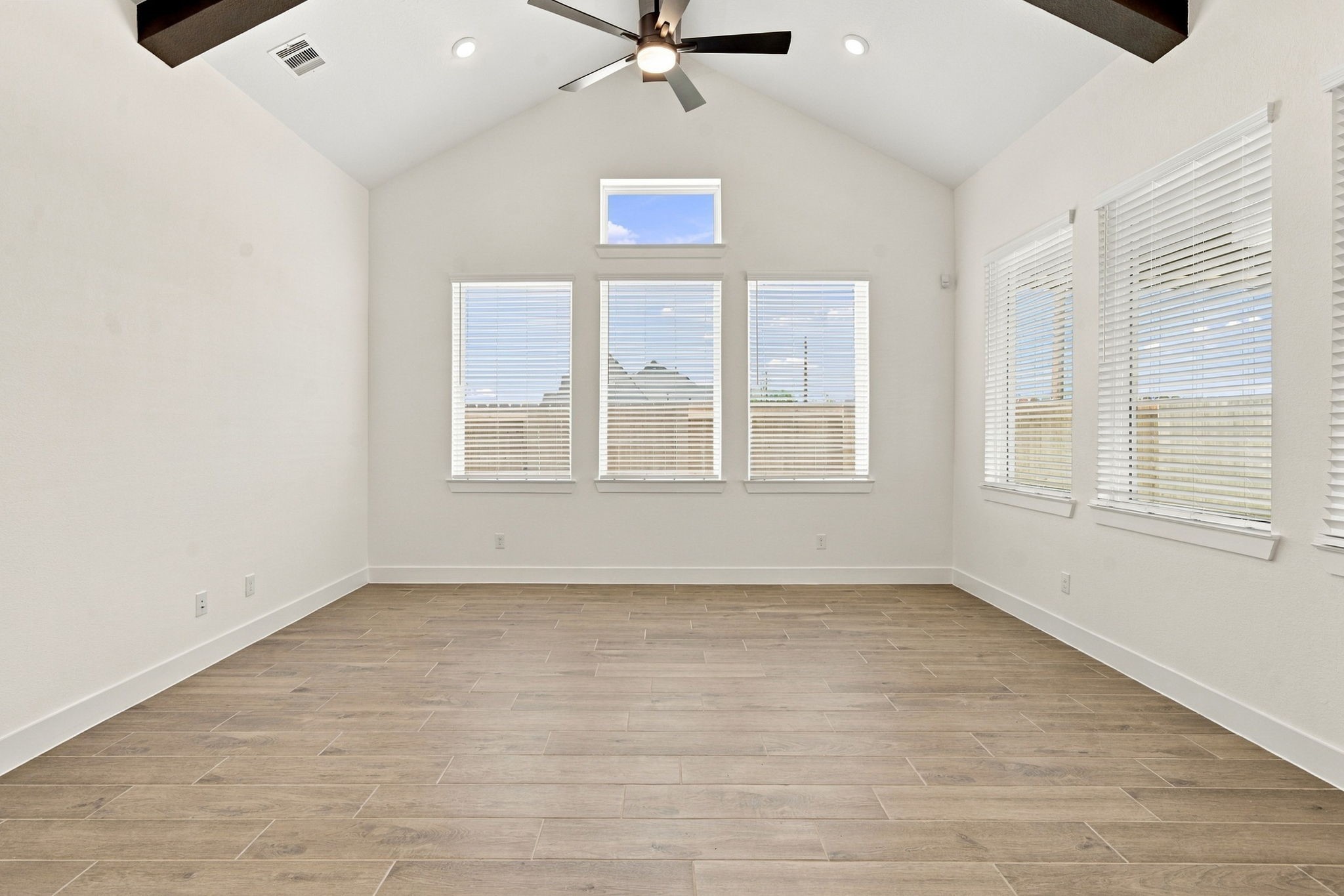 12206 Denham Drive Property Photo 20