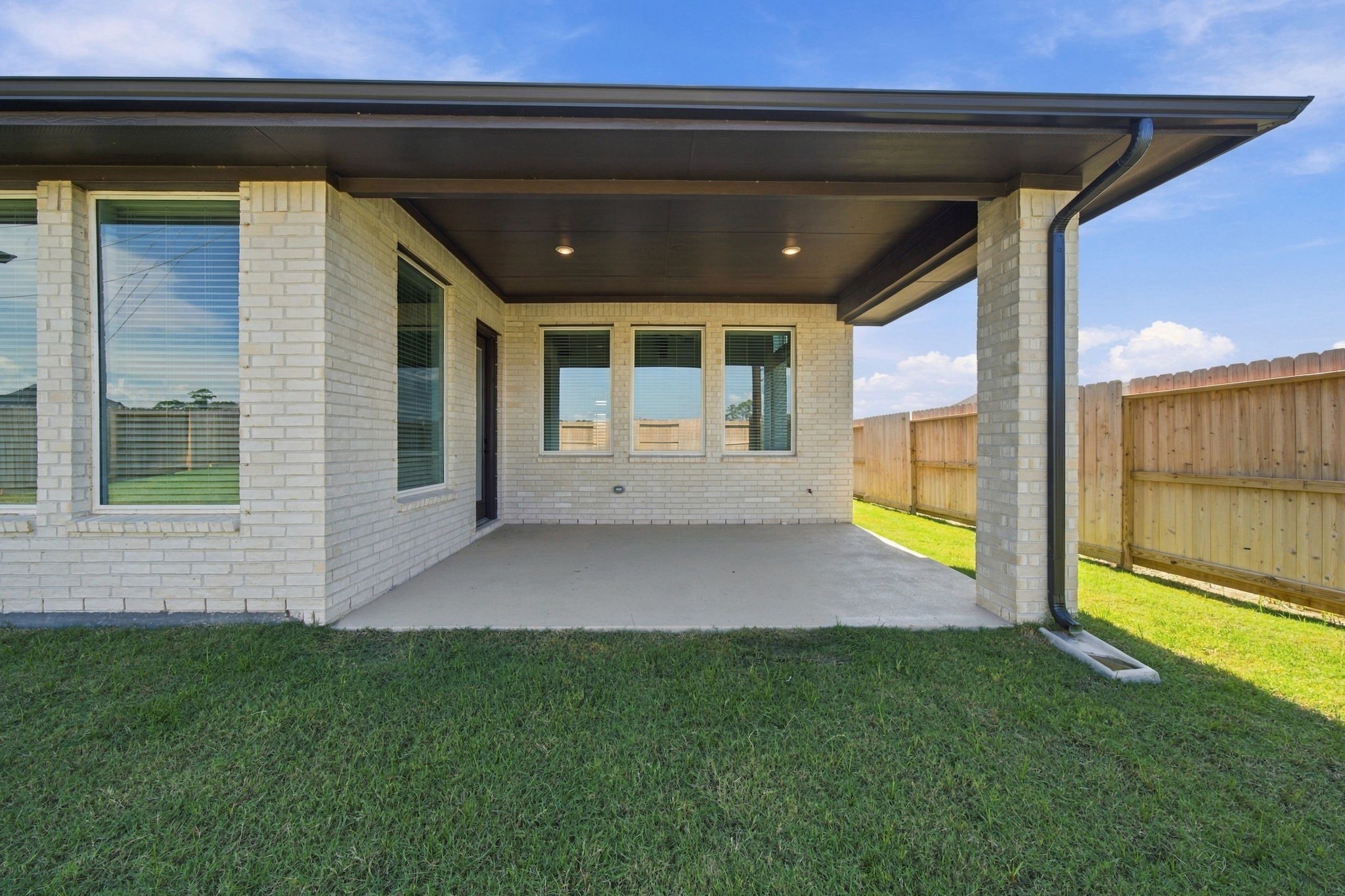 12206 Denham Drive Property Photo 32