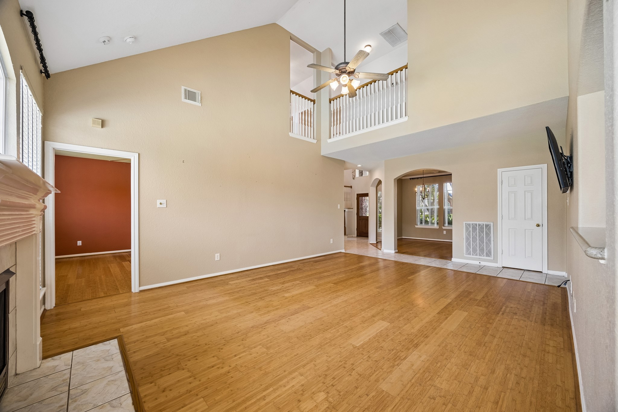 2843 Five Oaks Drive Property Photo 9