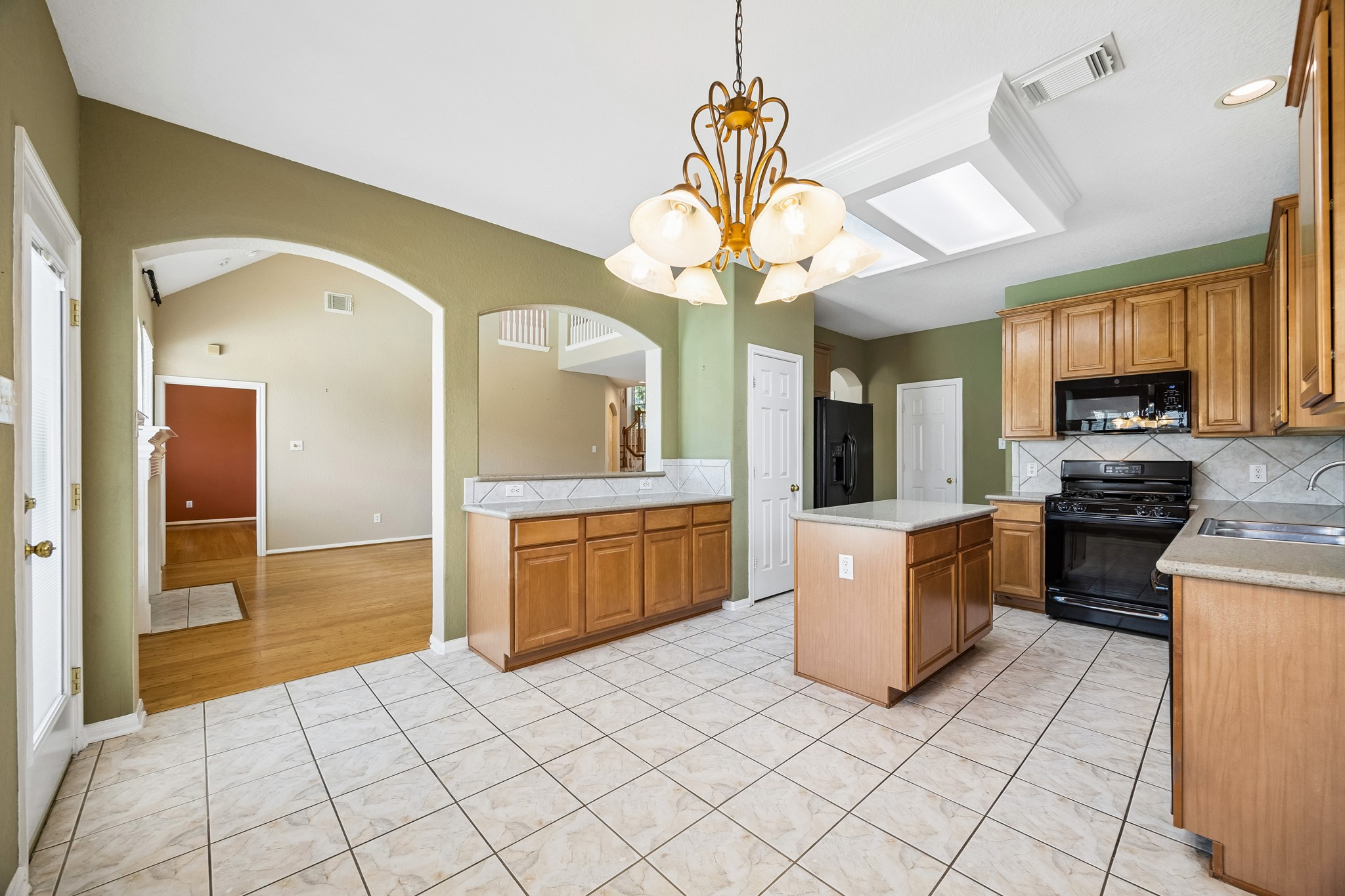 2843 Five Oaks Drive Property Photo 14