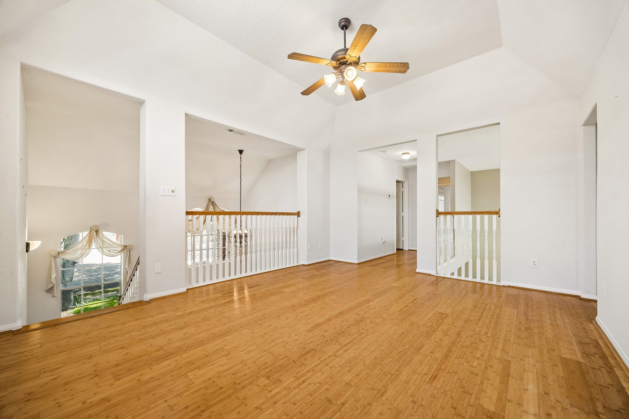 2843 Five Oaks Drive Property Photo 27