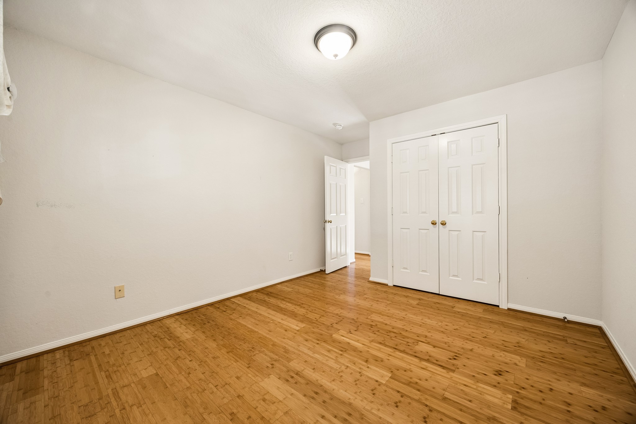 2843 Five Oaks Drive Property Photo 31