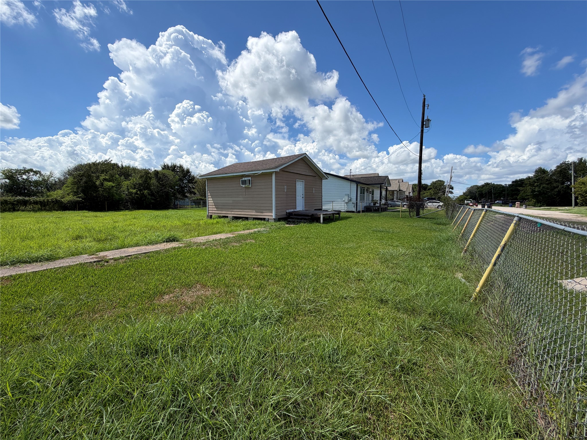 3007 Arkansas Avenue Property Photo 4