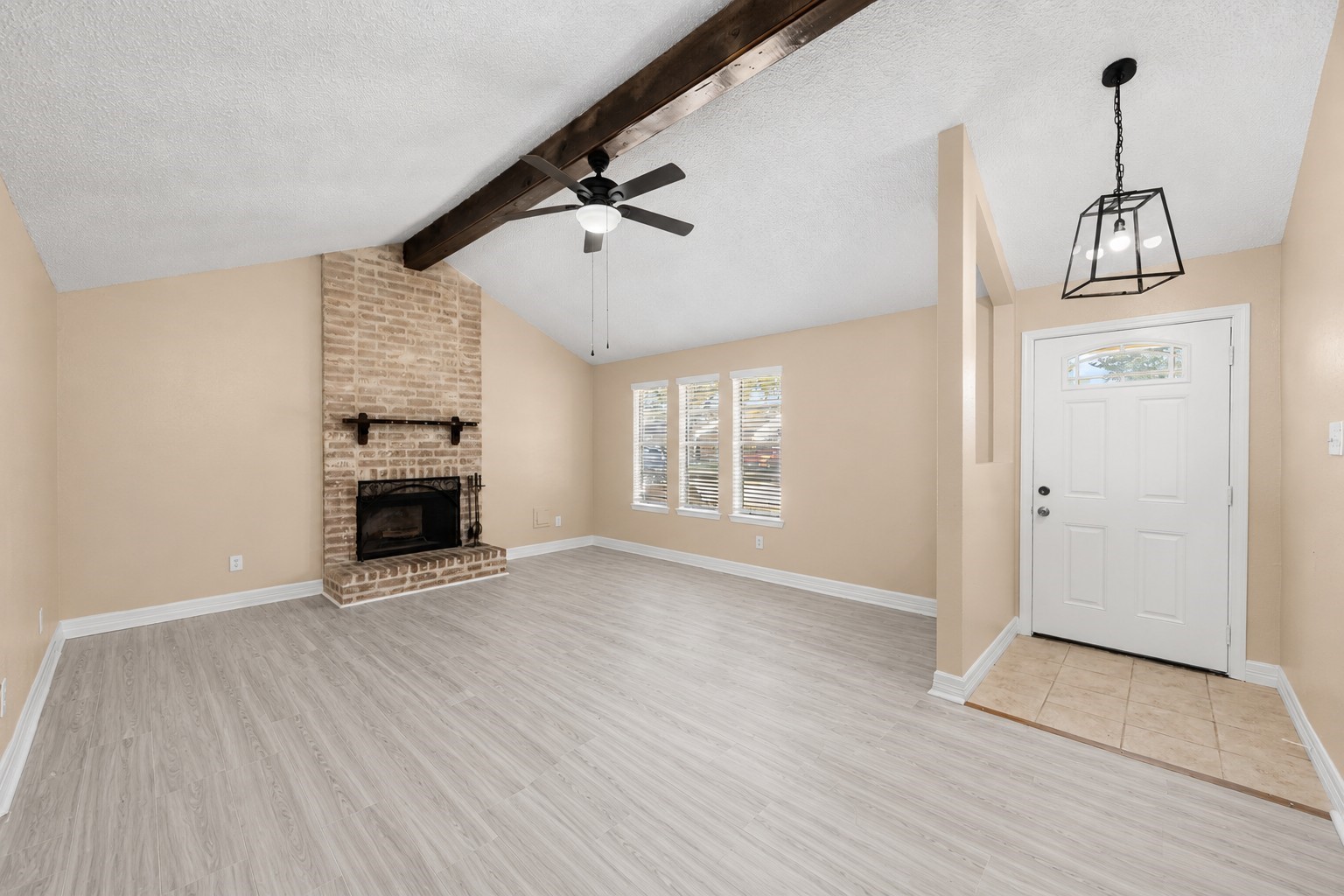 1014 Three Forks Drive Property Photo 4