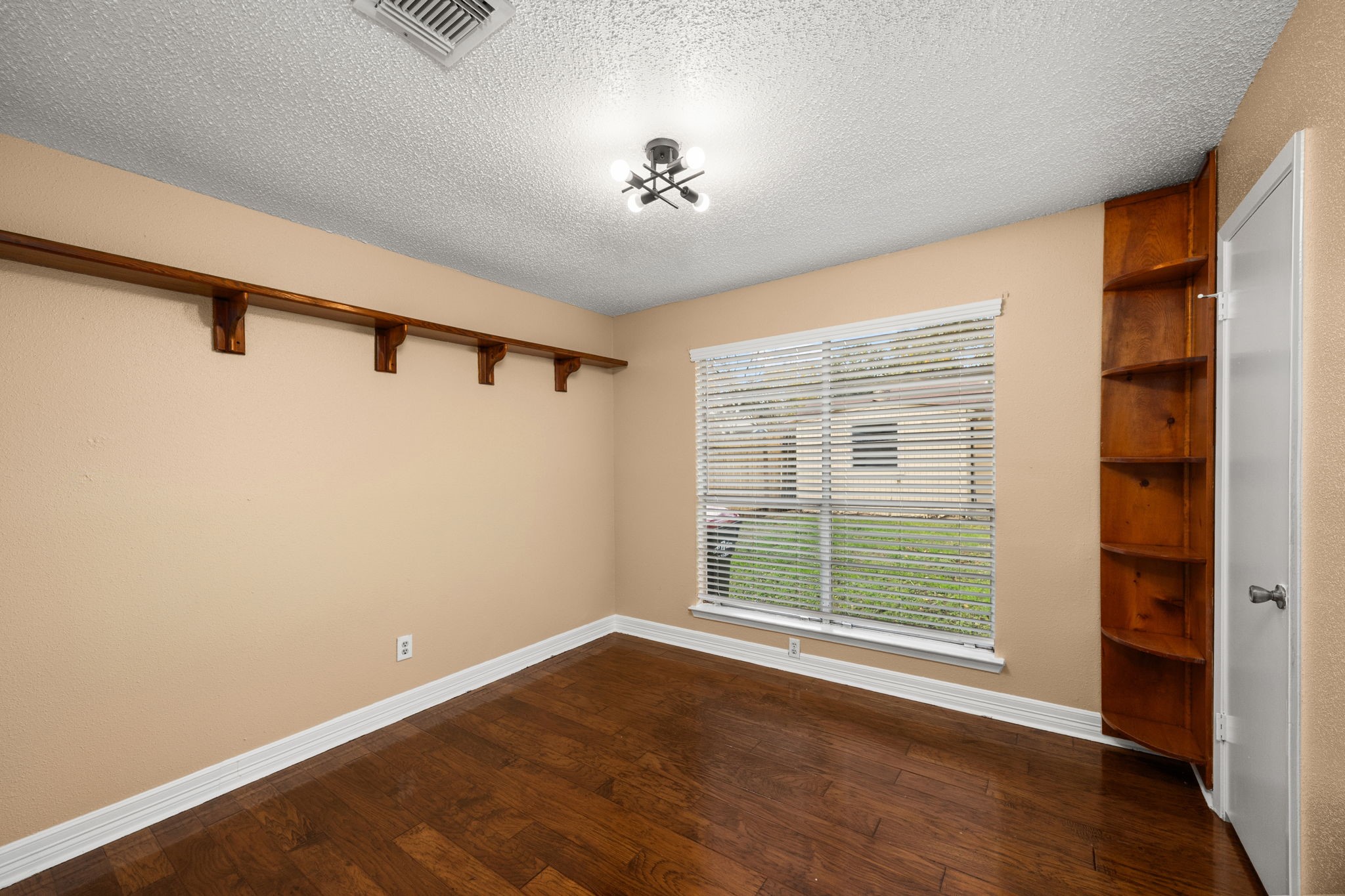 1014 Three Forks Drive Property Photo 14