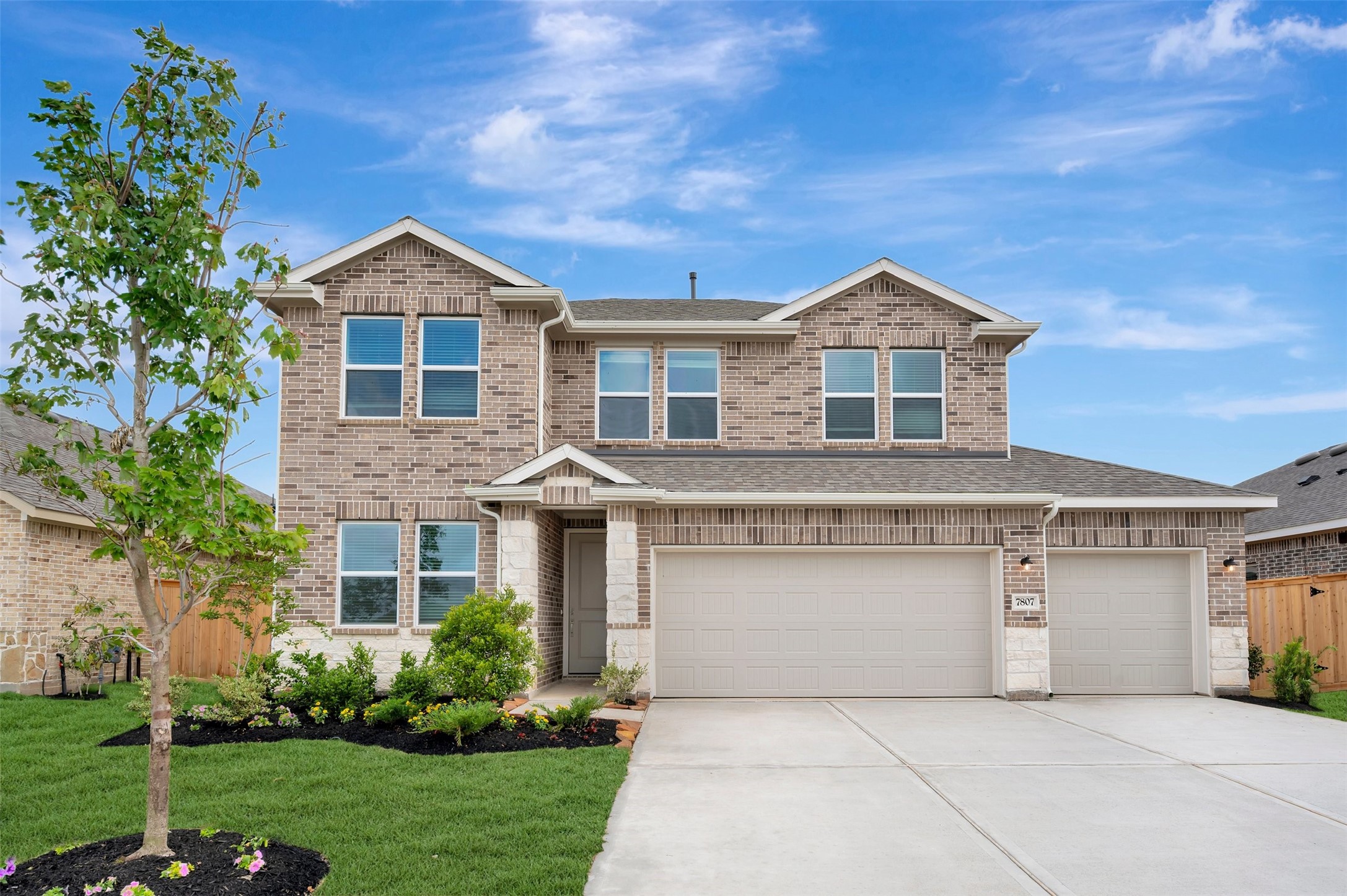 7922 Jade Crest Drive Property Photo 1