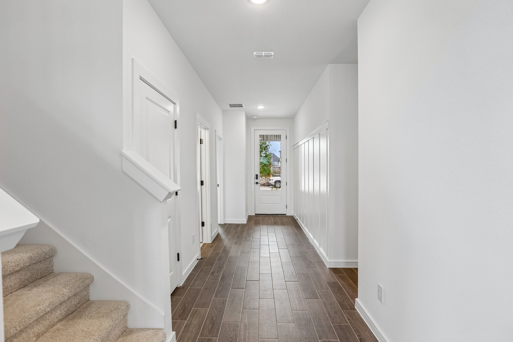 7922 Jade Crest Drive Property Photo 2