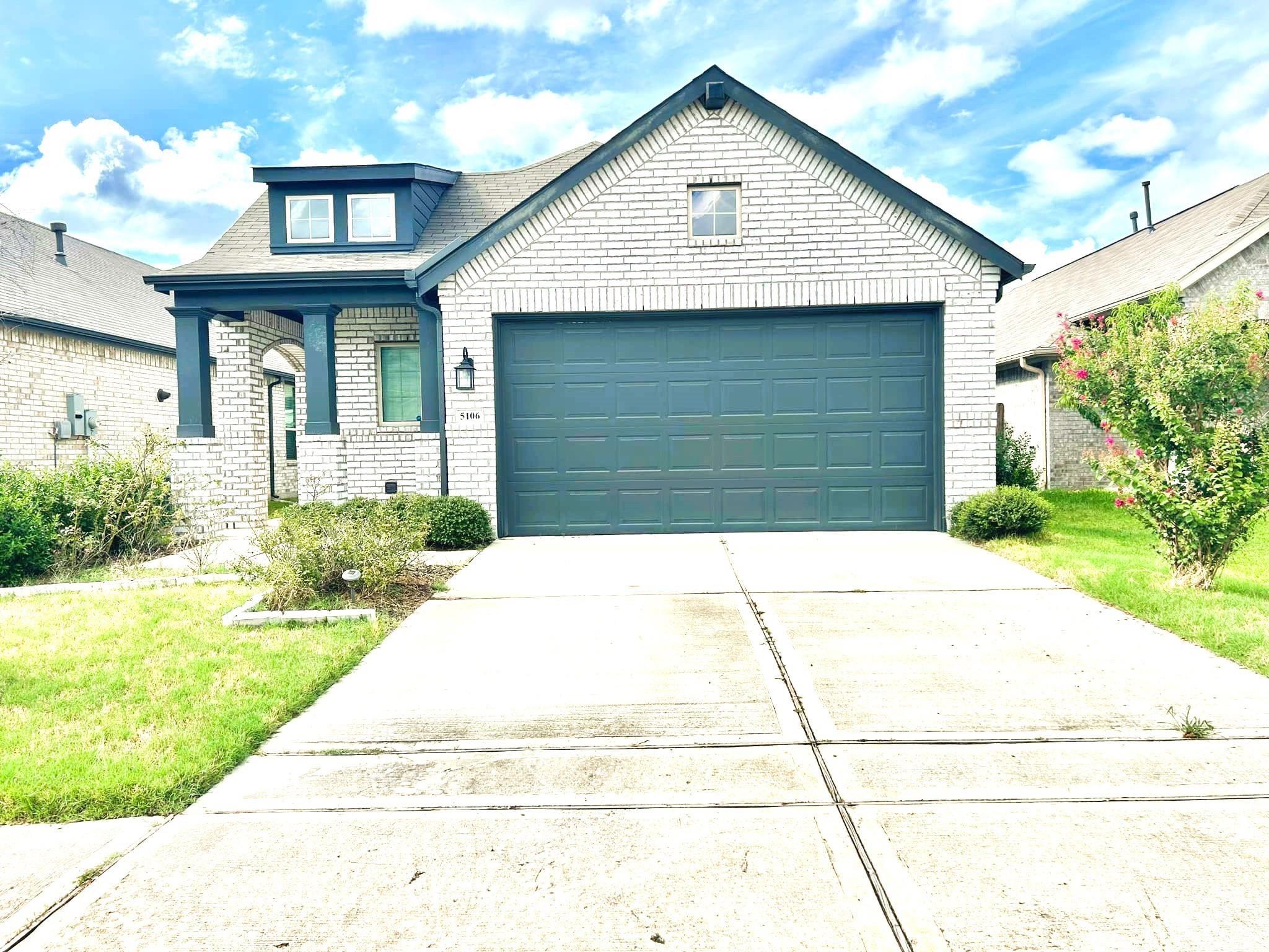 5106 Klein Orchard Drive, Houston TX 77066 Property Photo 1