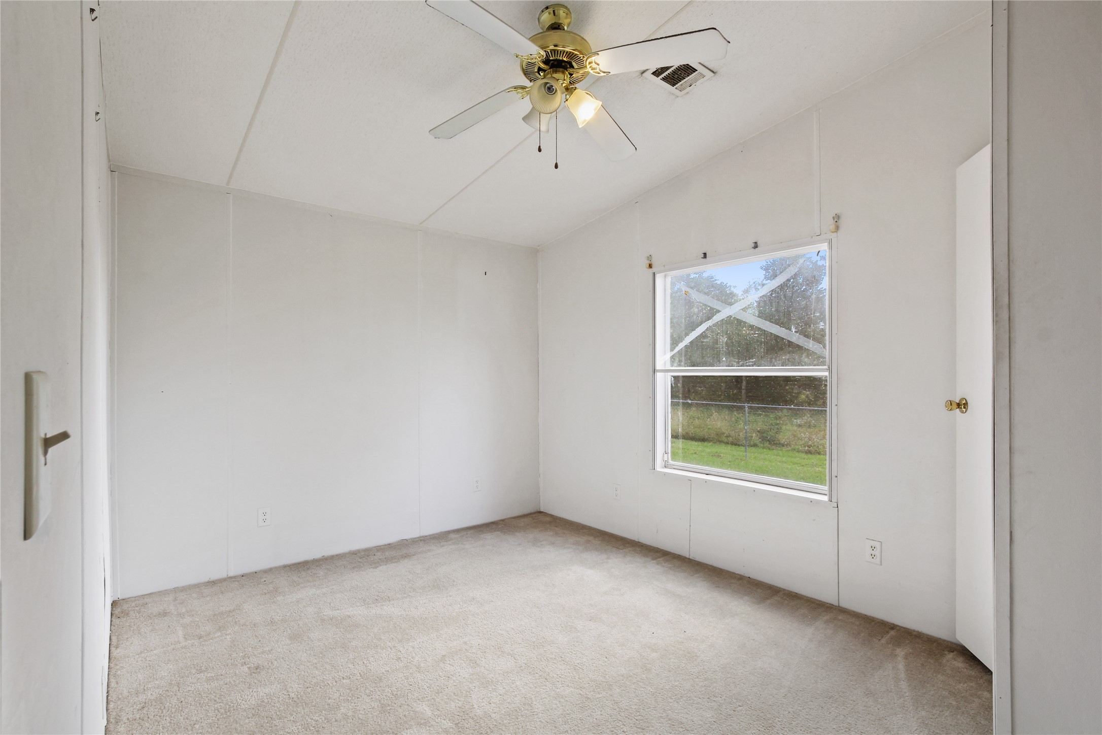 5823 County Road 166 Property Photo 11