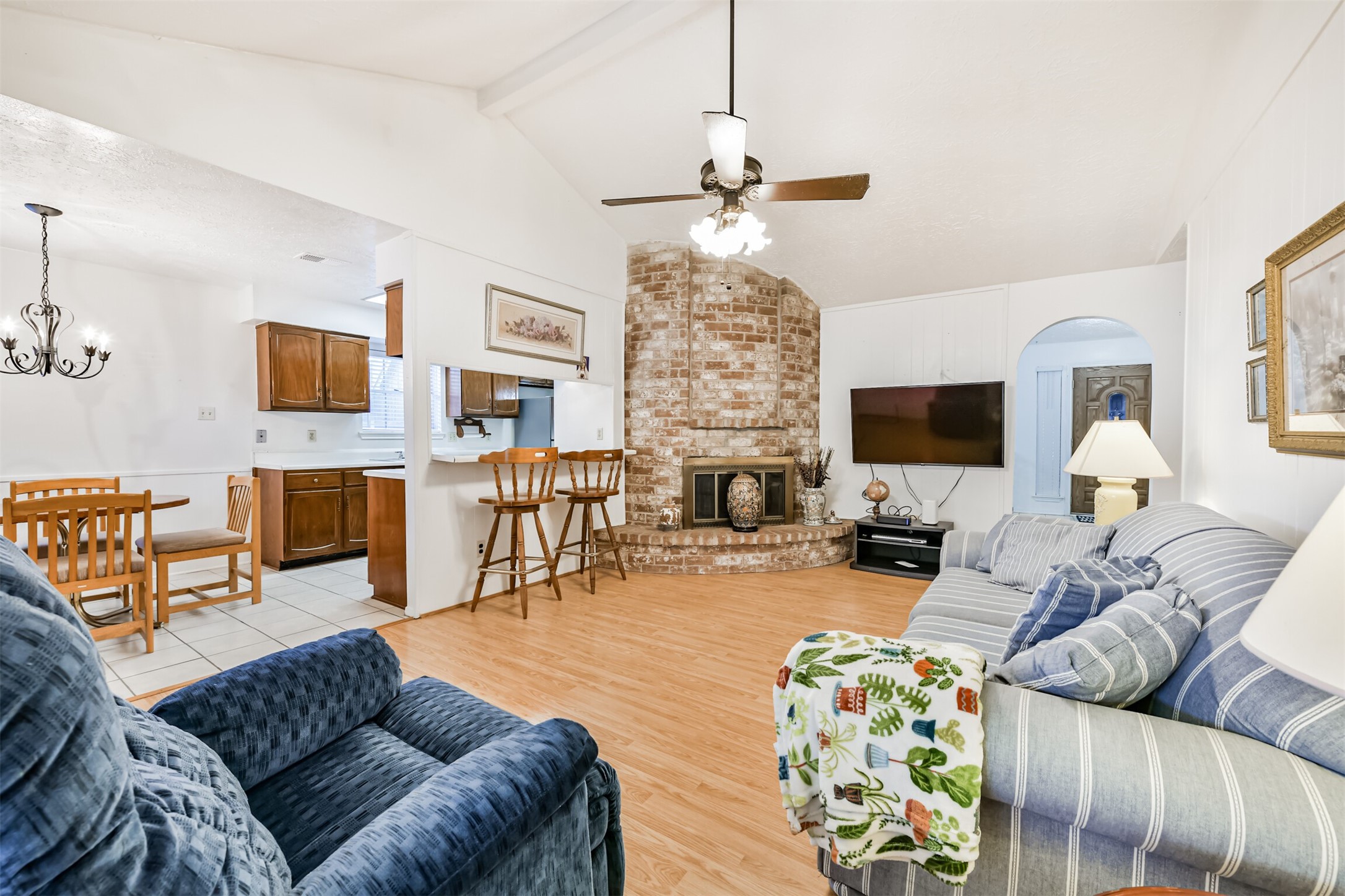 12118 Kirkholm Drive Property Photo 9