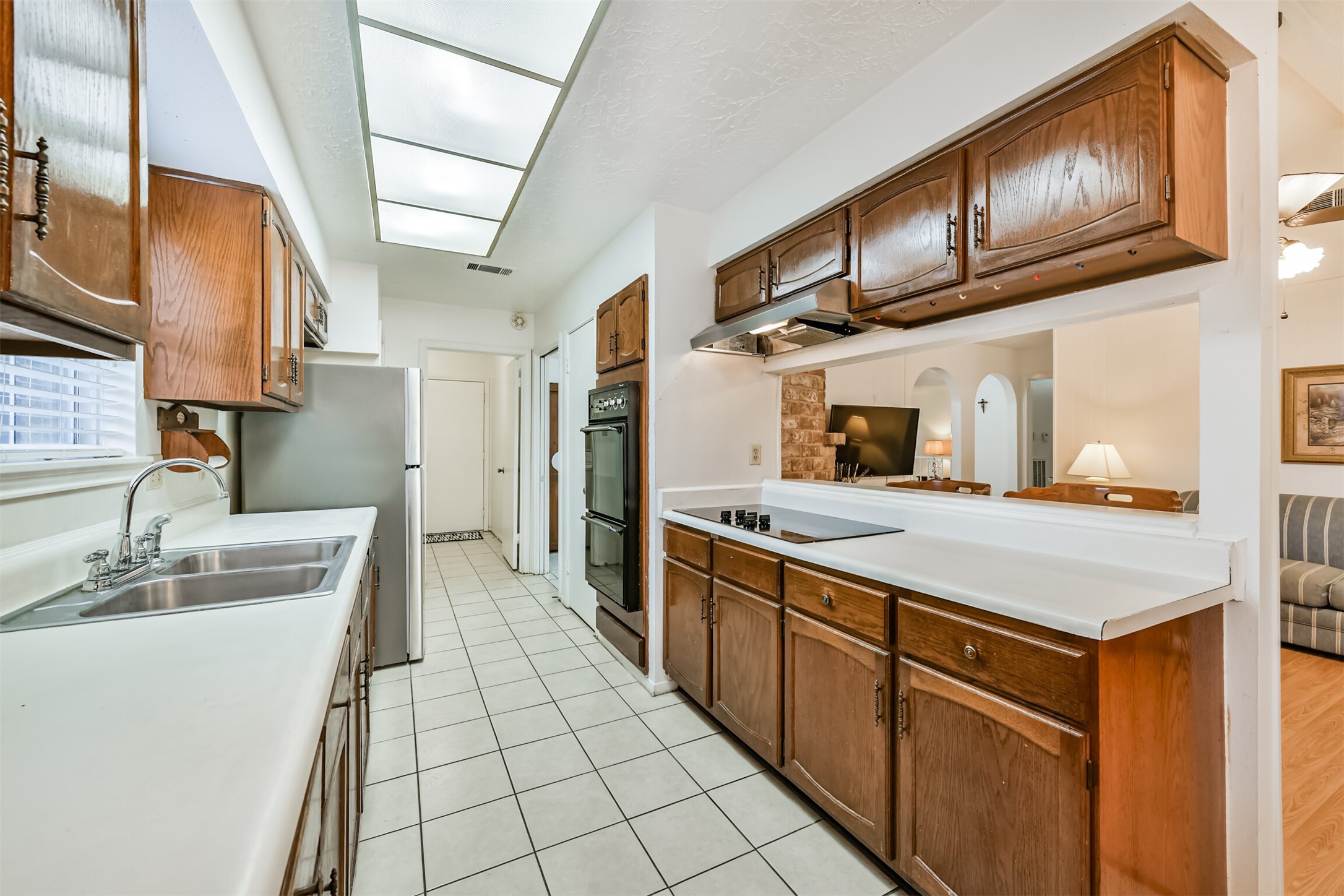 12118 Kirkholm Drive Property Photo 13