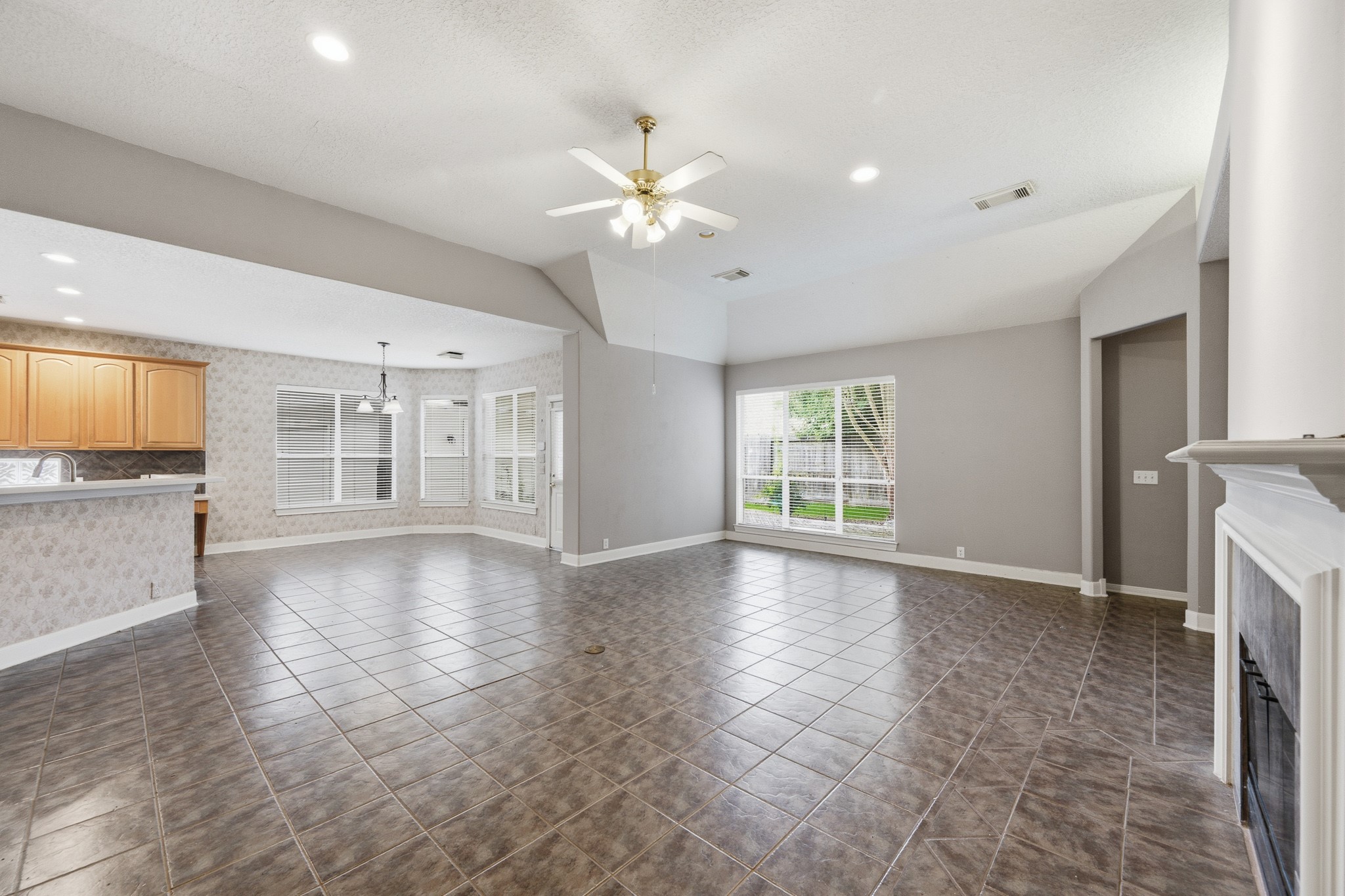 6523 Canyon Chase Drive Property Photo 15