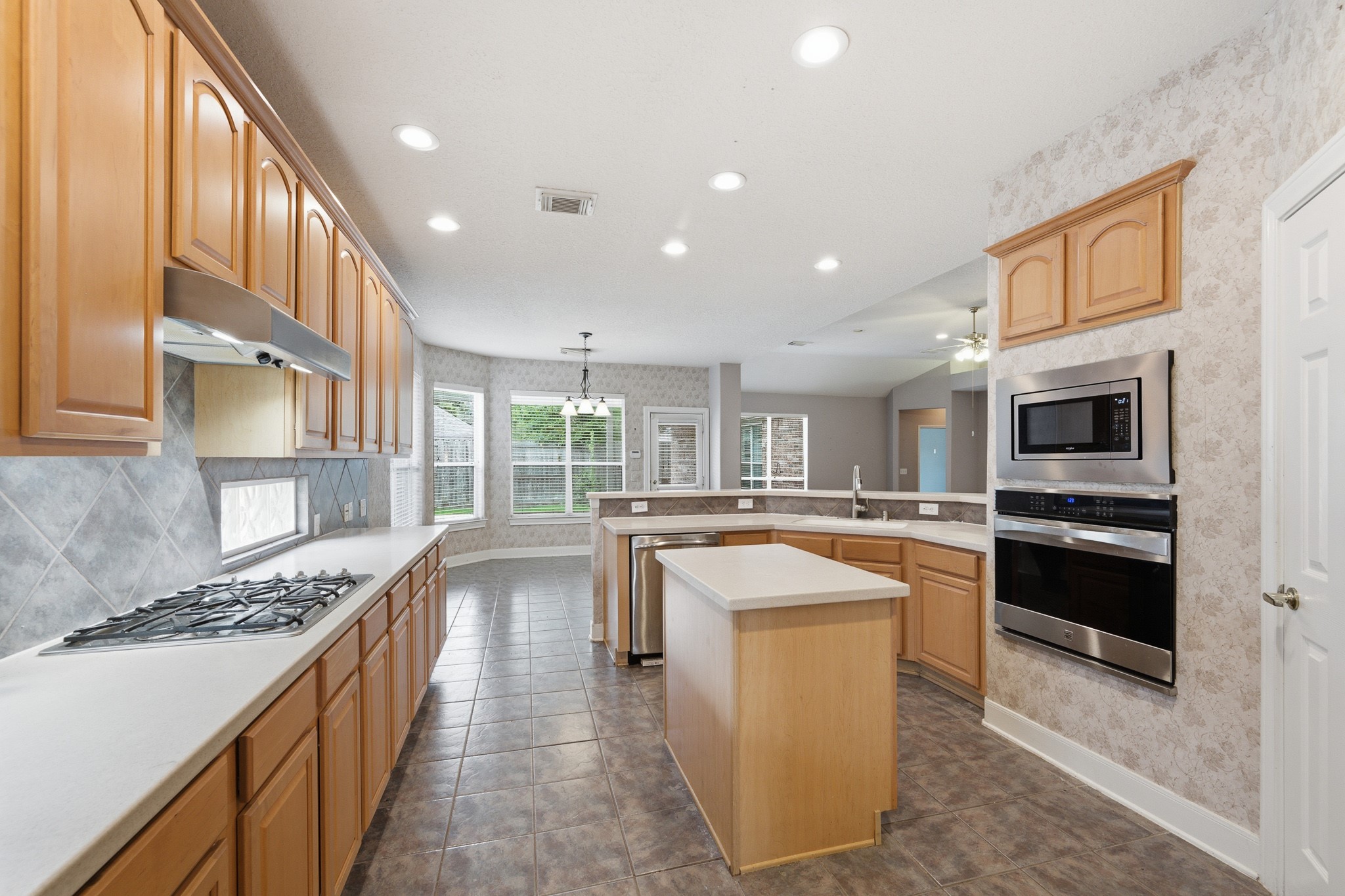 6523 Canyon Chase Drive Property Photo 17