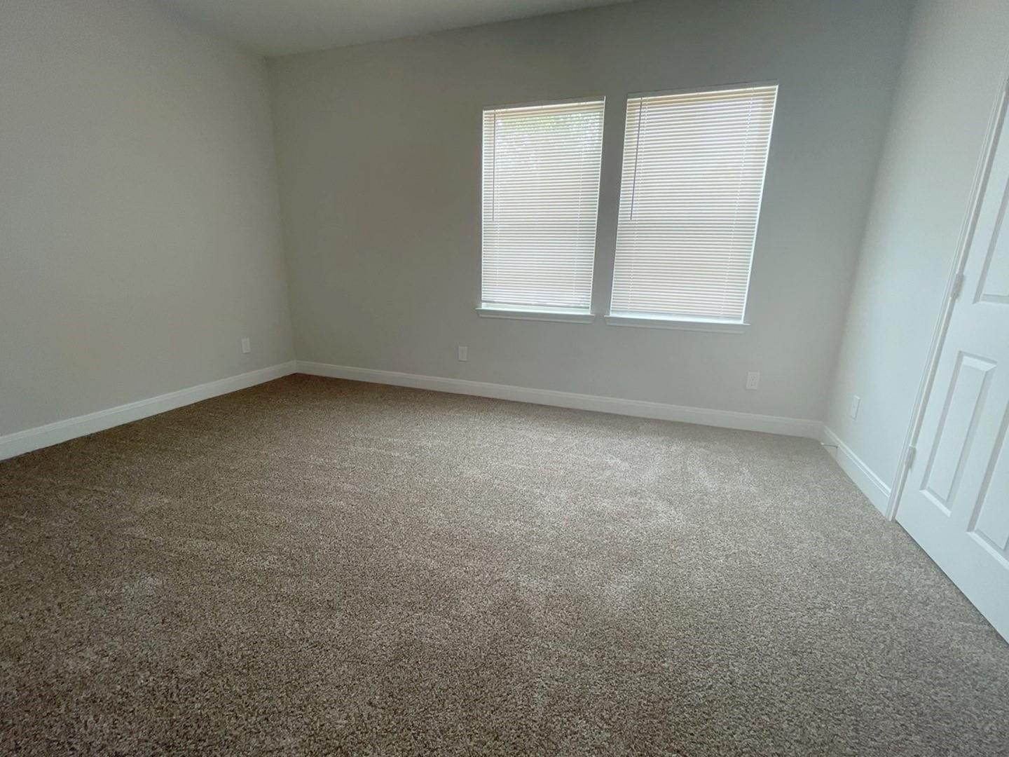 1029 Calvin Avenue B Property Photo 6
