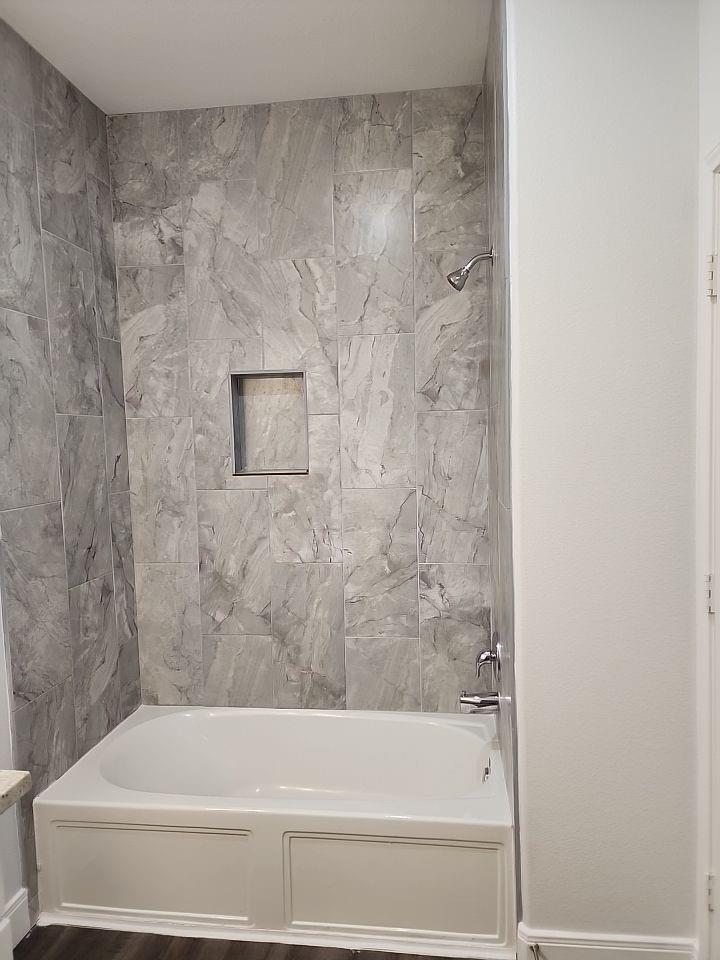 1029 Calvin Avenue B Property Photo 8