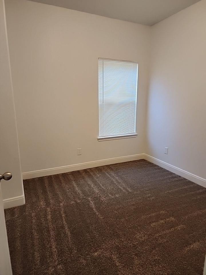 1029 Calvin Avenue B Property Photo 9
