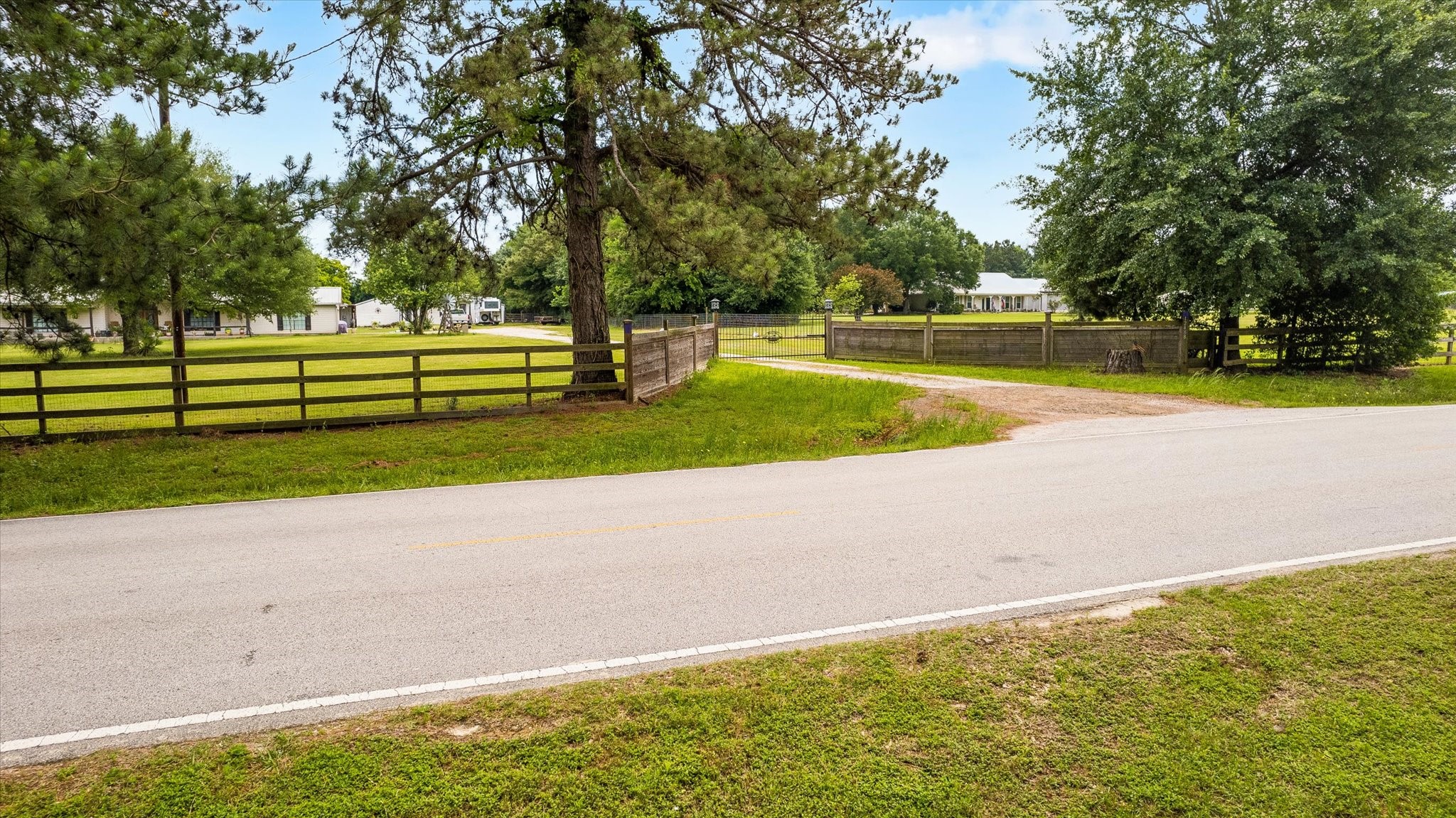 12488 Anderson Road Property Photo 8