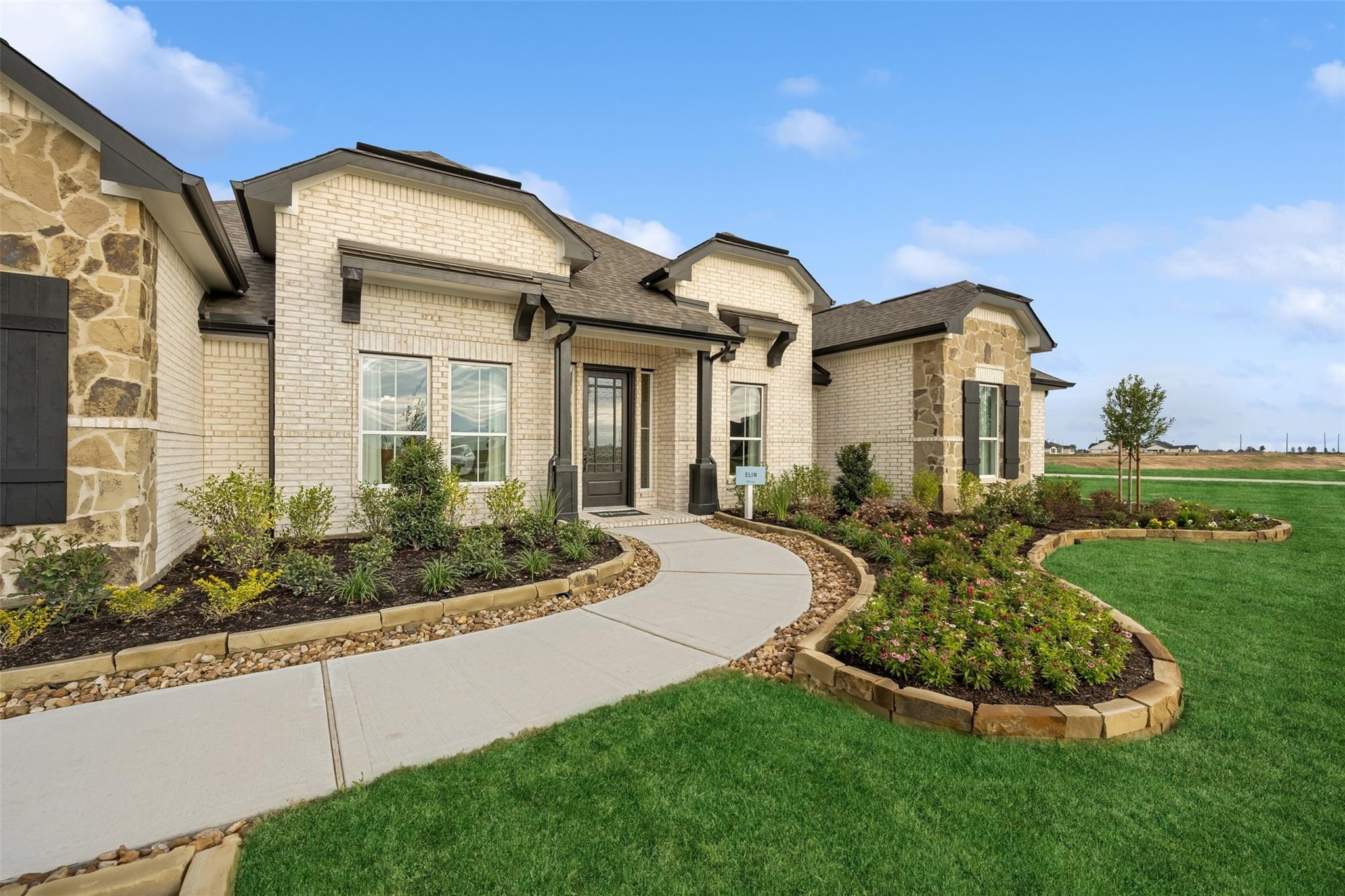 4012 Ranch Home Drive Property Photo 2