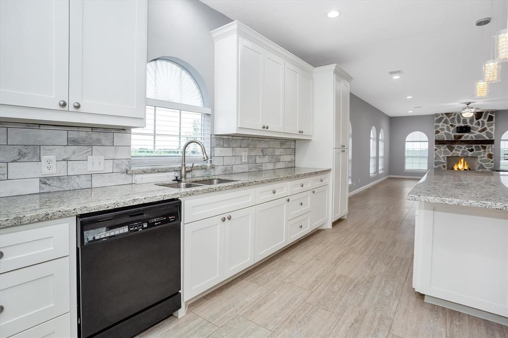 24600 Nine Bar Road Property Photo 10