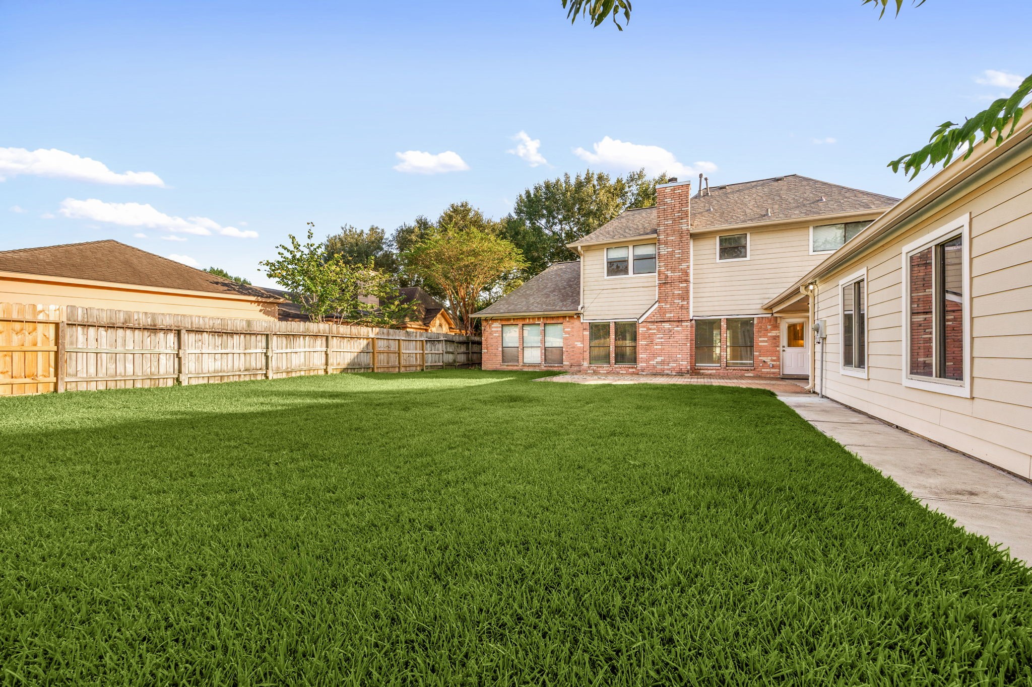15526 Cabildo Drive Property Photo 6