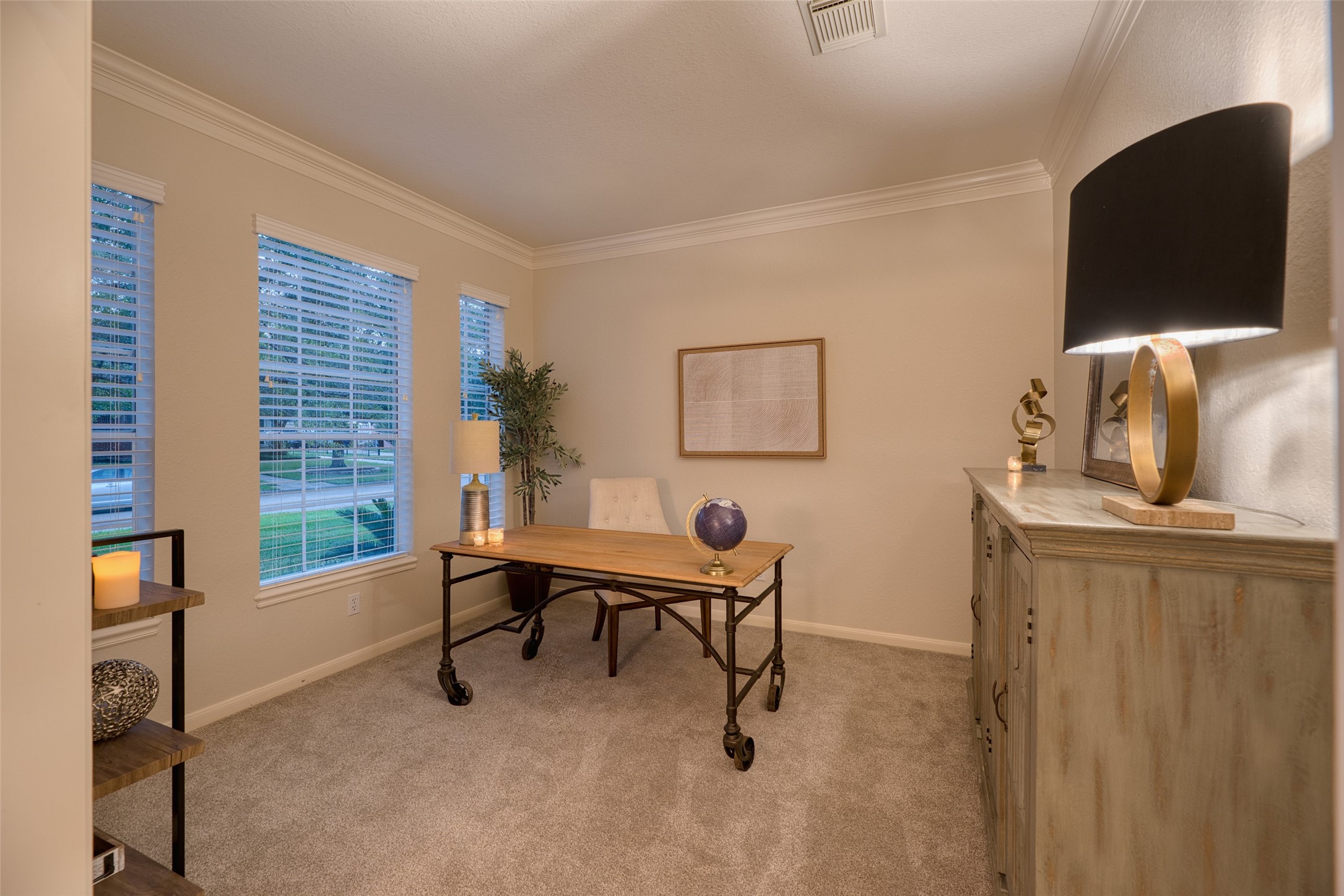 19226 Atherton Lane Property Photo 6