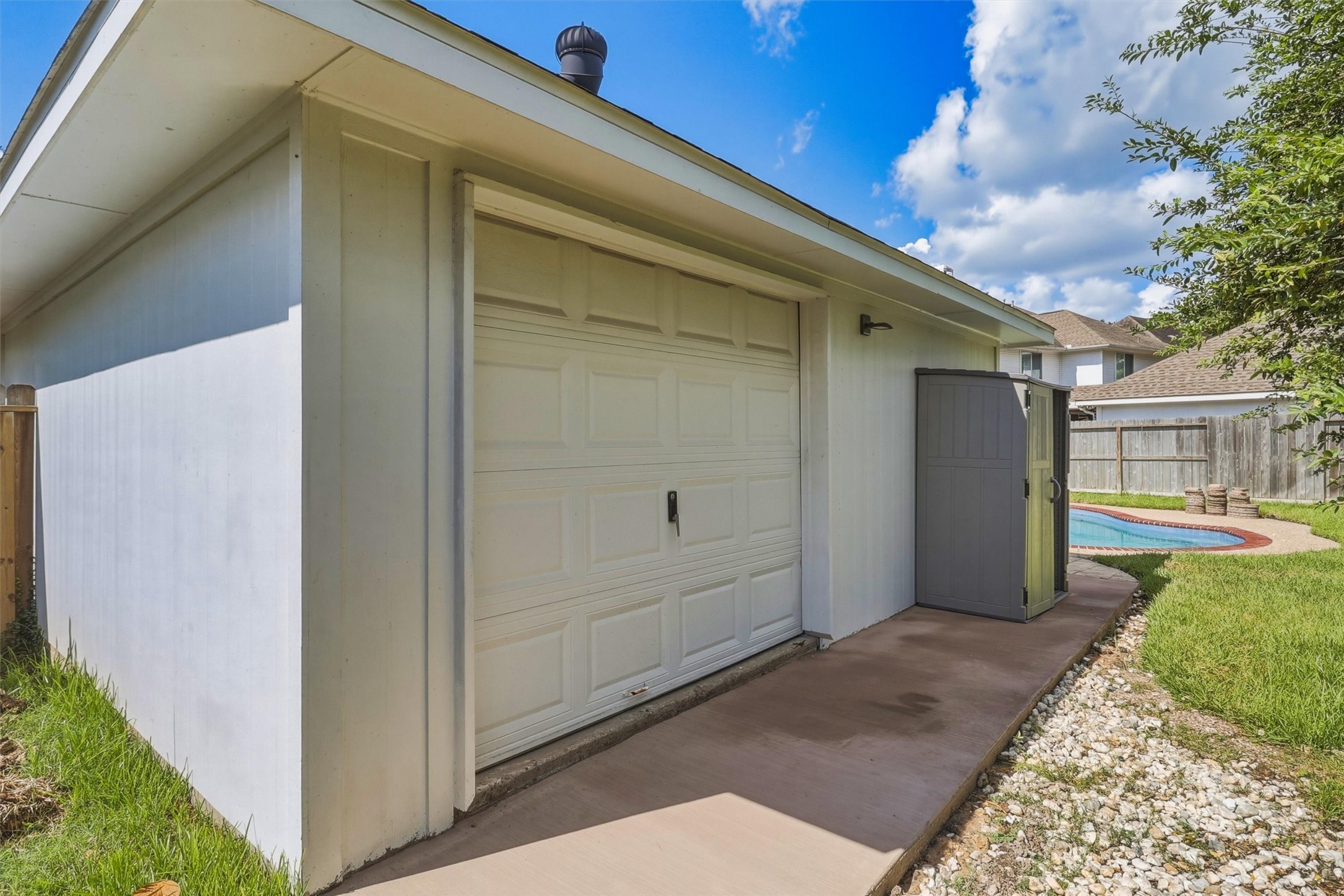 19226 Atherton Lane Property Photo 28
