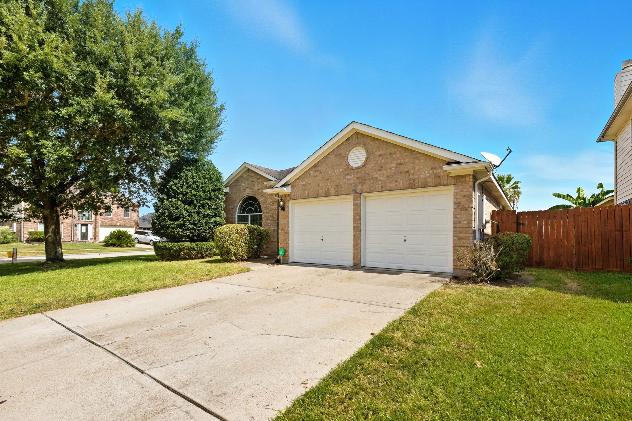 6738 Laguna Trace Street Property Photo 5
