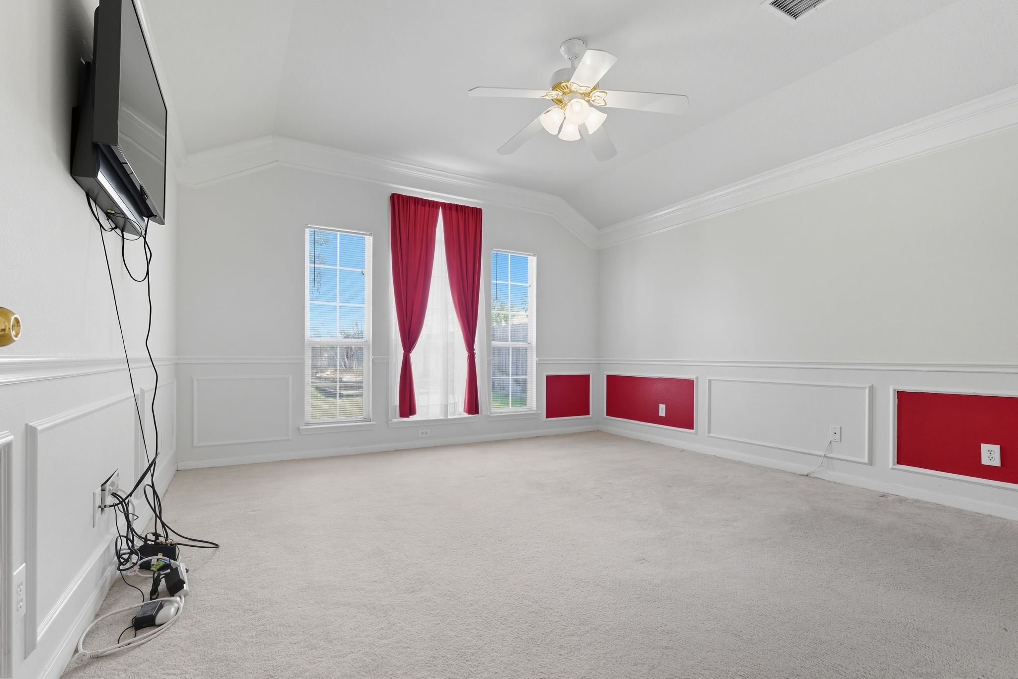 6738 Laguna Trace Street Property Photo 16